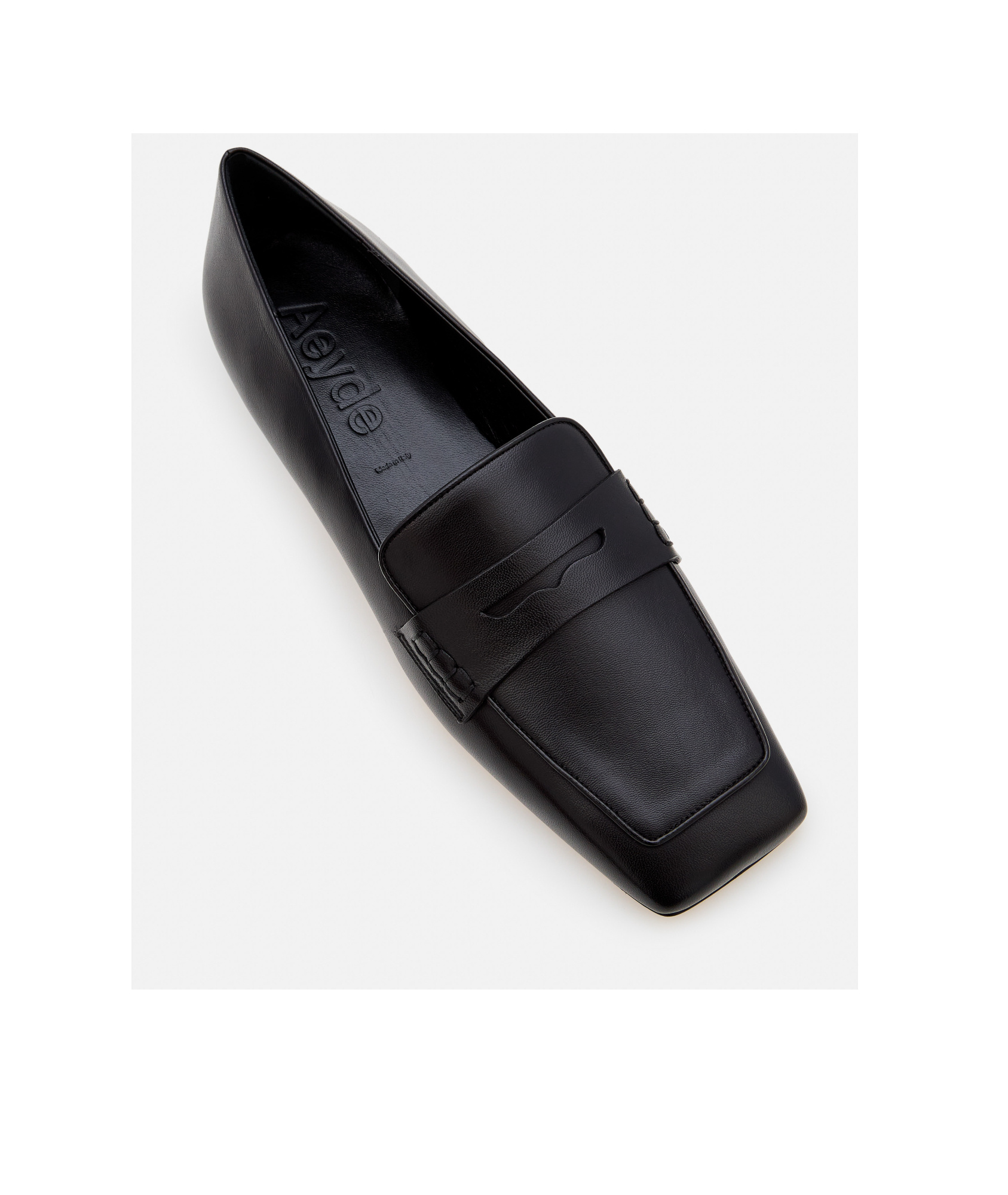 Aeyde Tom Nappa Leather Shoes In Black