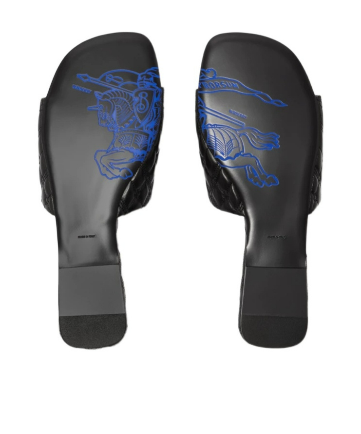 Burberry Quilt Leather Slides In Black