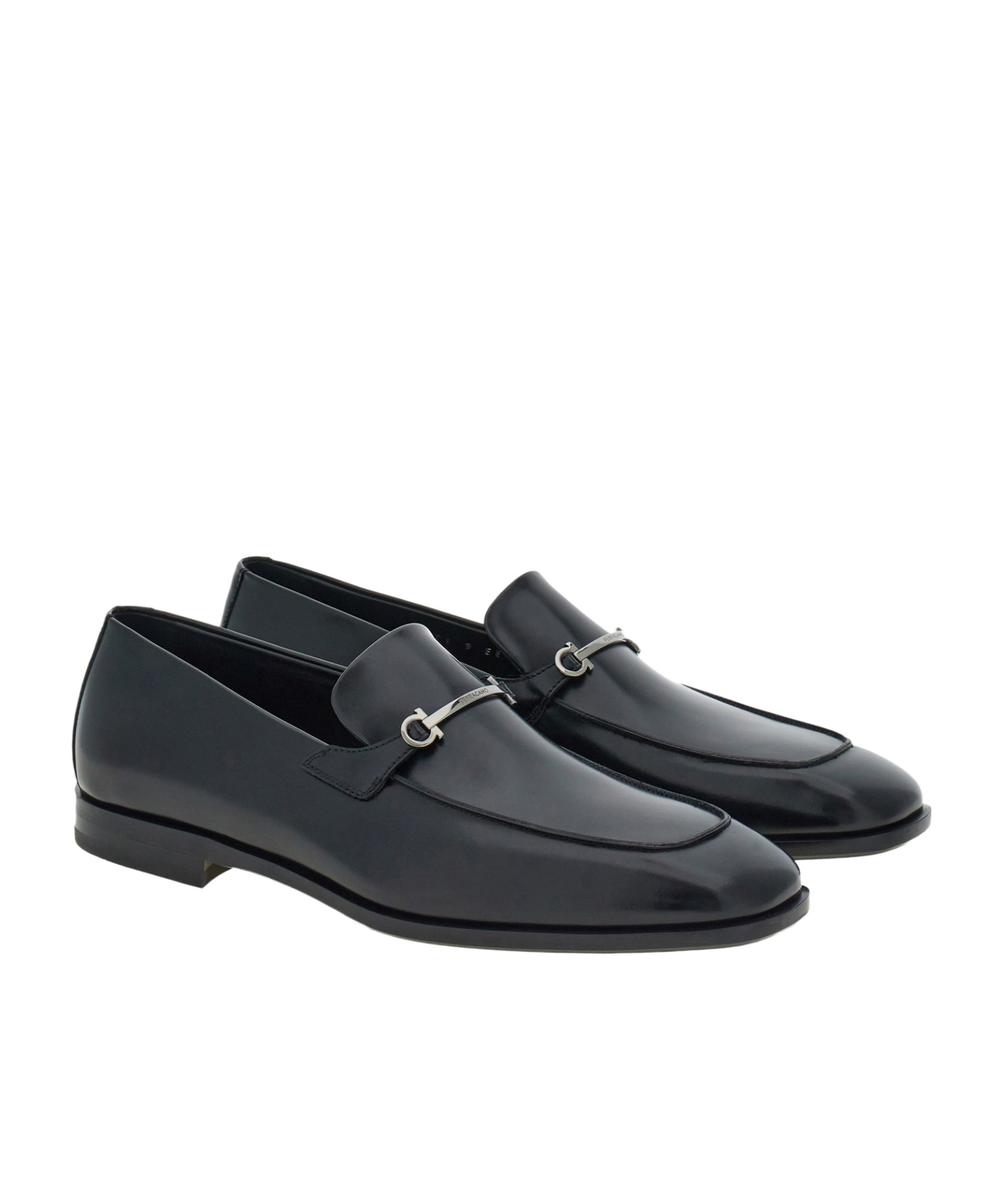 Ferragamo Buckle Detail Leather Sole Round Toe Loafers In Black