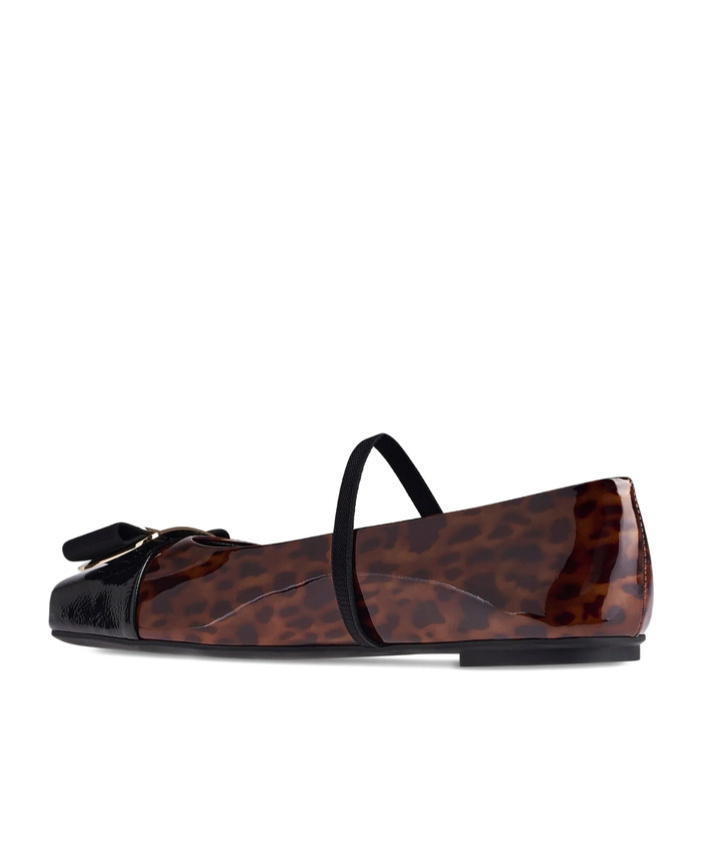 Ferragamo Vara Plate Patent-leather Ballet Flats In Red