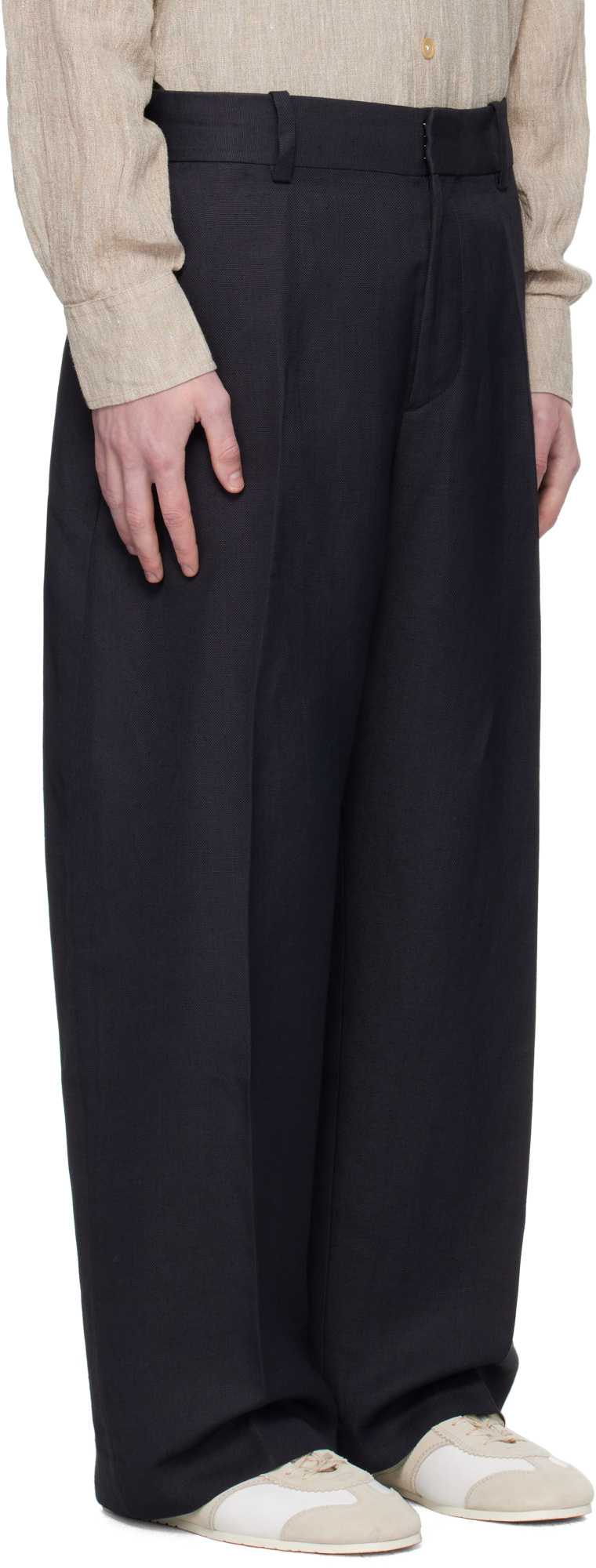 Studio Nicholson Belt-lined Casual Pants In Black