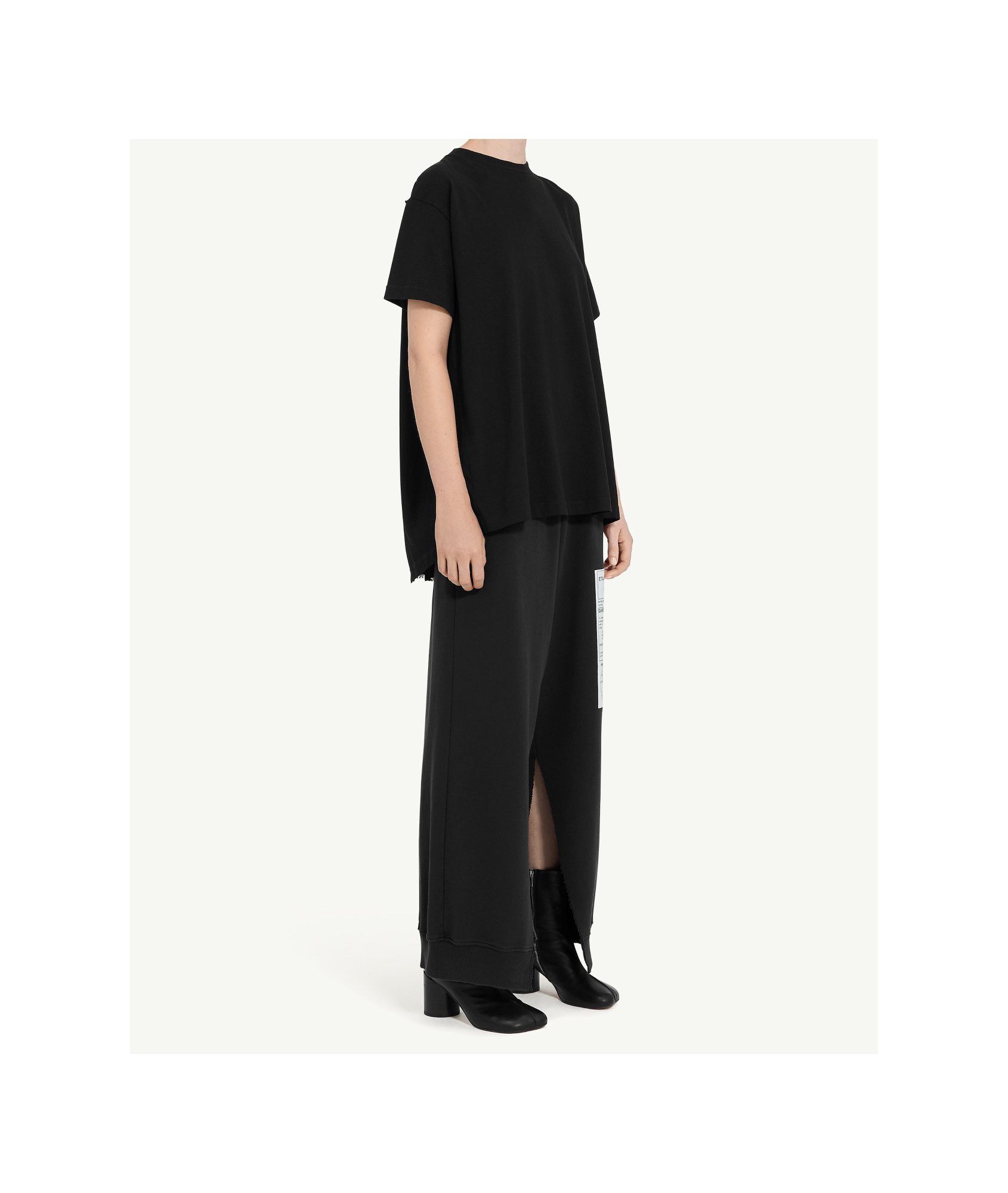 Mm6 Maison Margiela Round-neck Sweater In Black