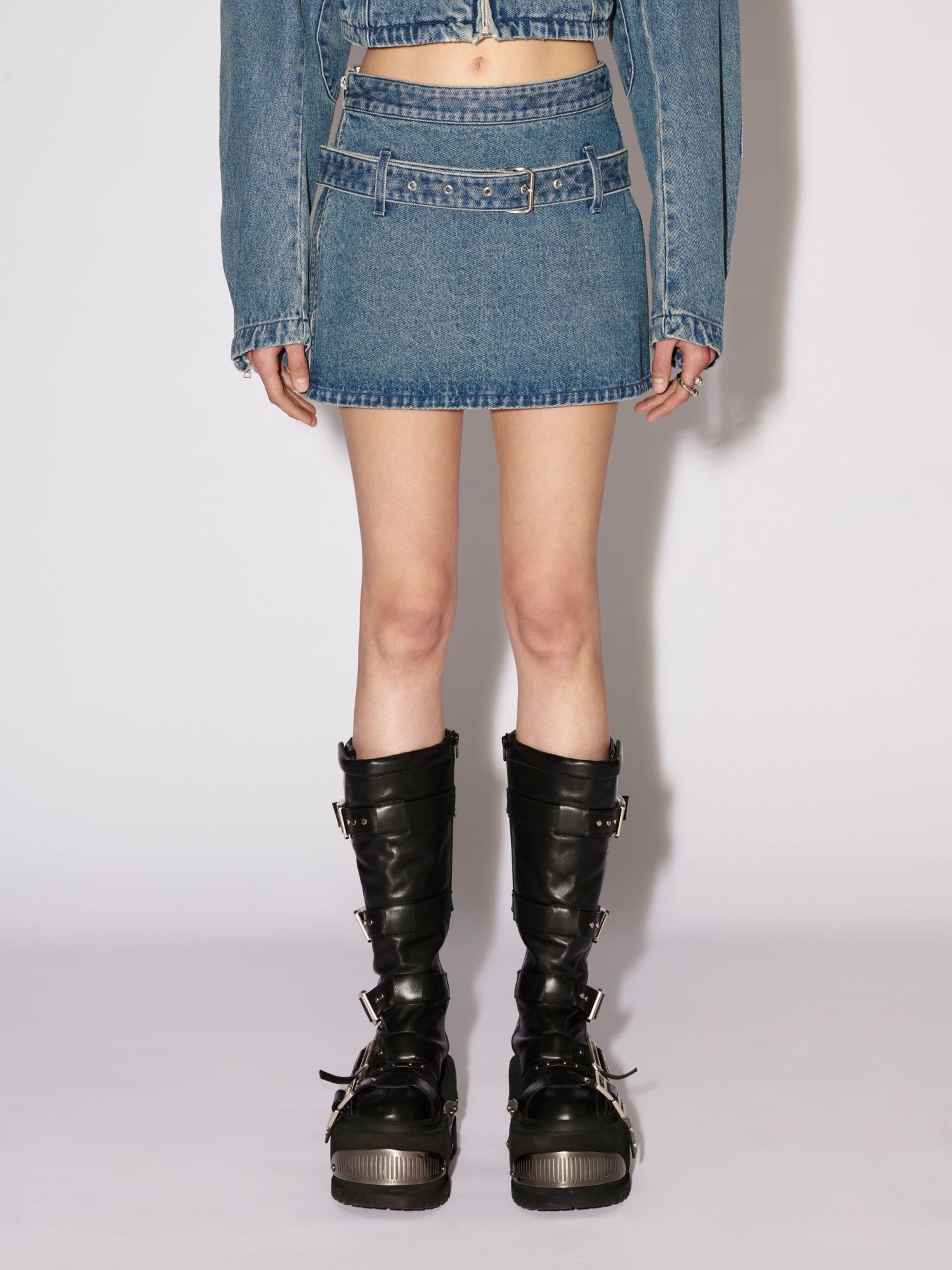 AMBUSH BELTED DENIM MINISKIRT
