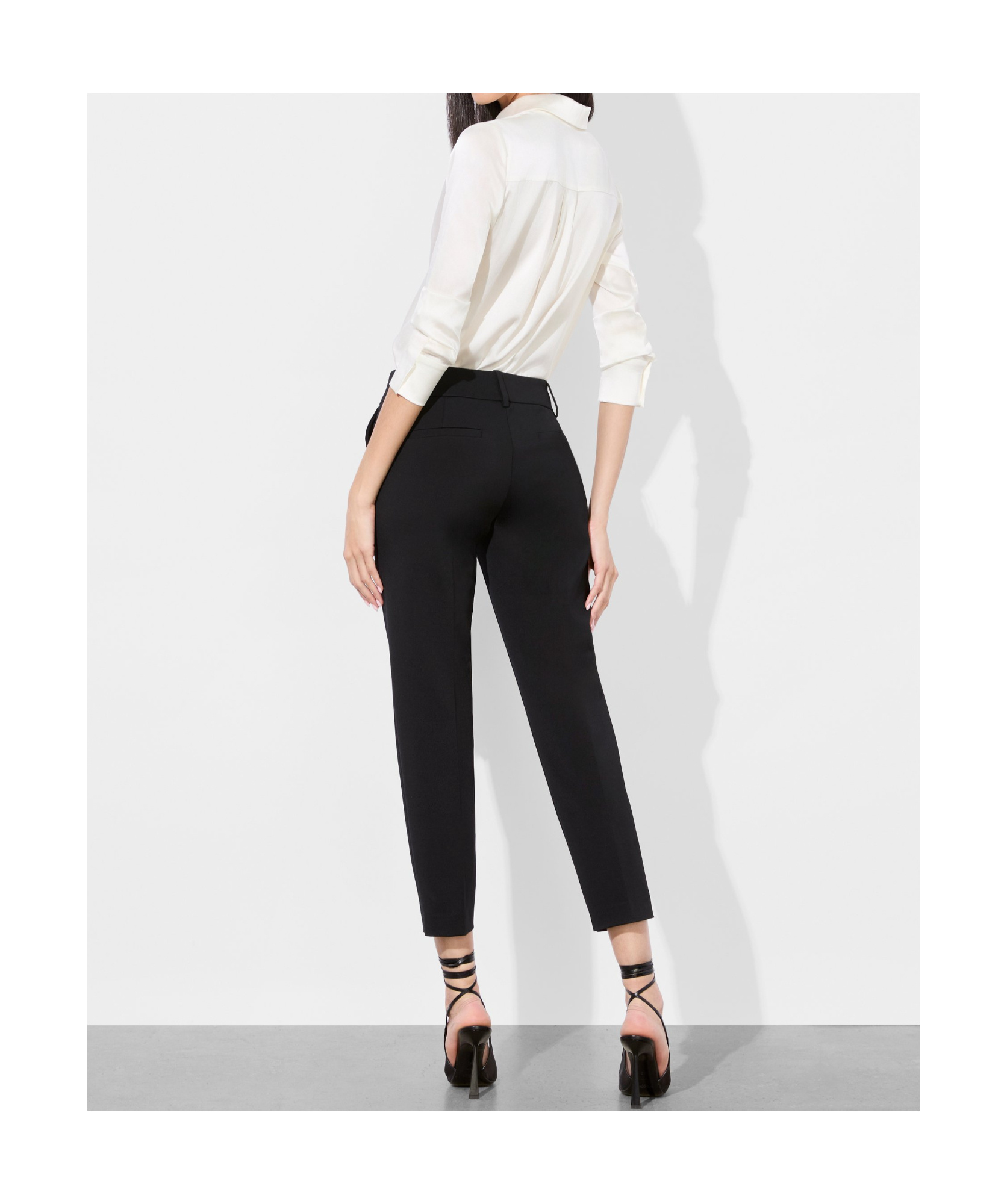 Alice And Olivia Stacey Slim Trouser In Black