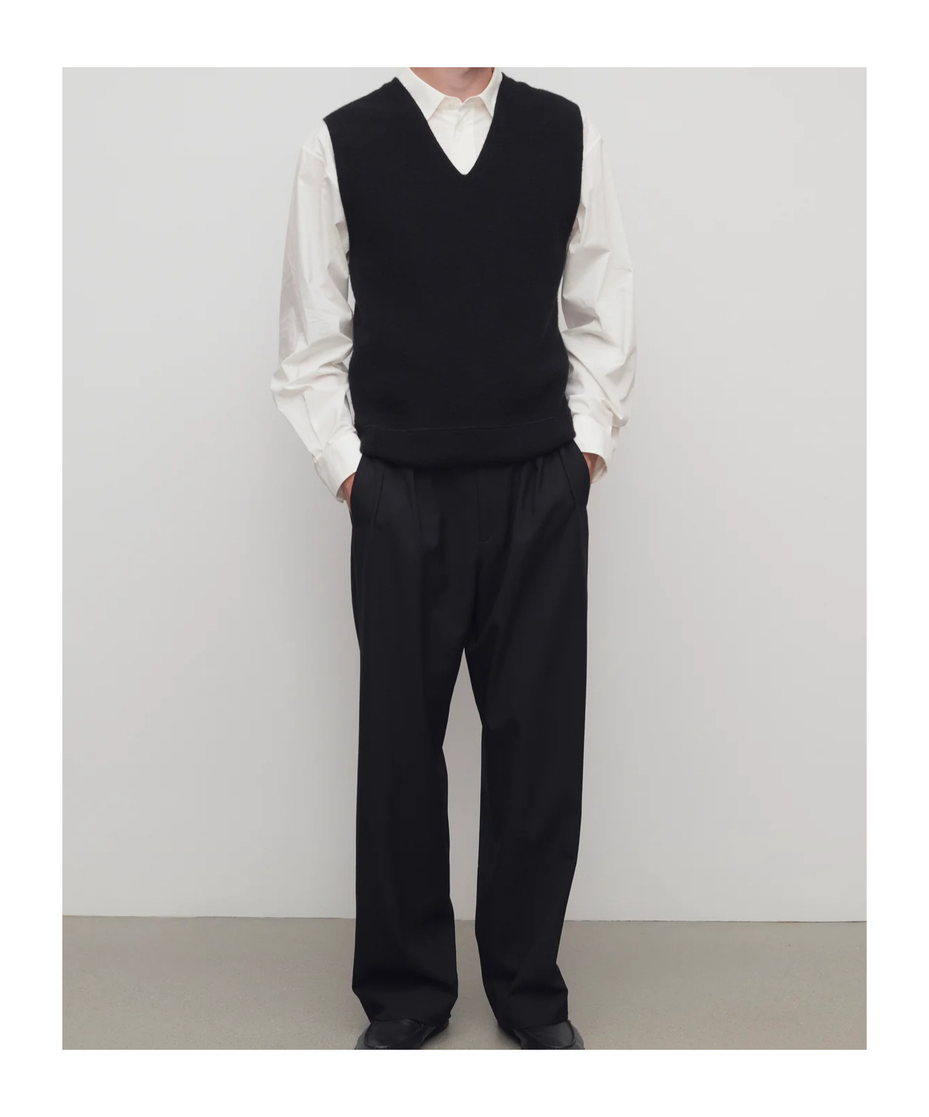 The Row Casual Pants With Belt Loops In Black