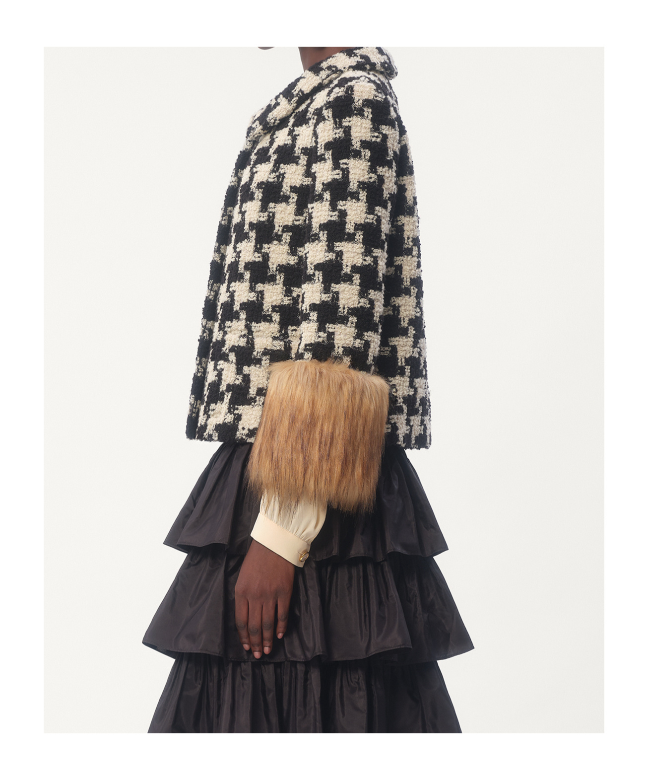 Valentino Faux-fur Macro Houndstooth Tweed Jacket In Nude