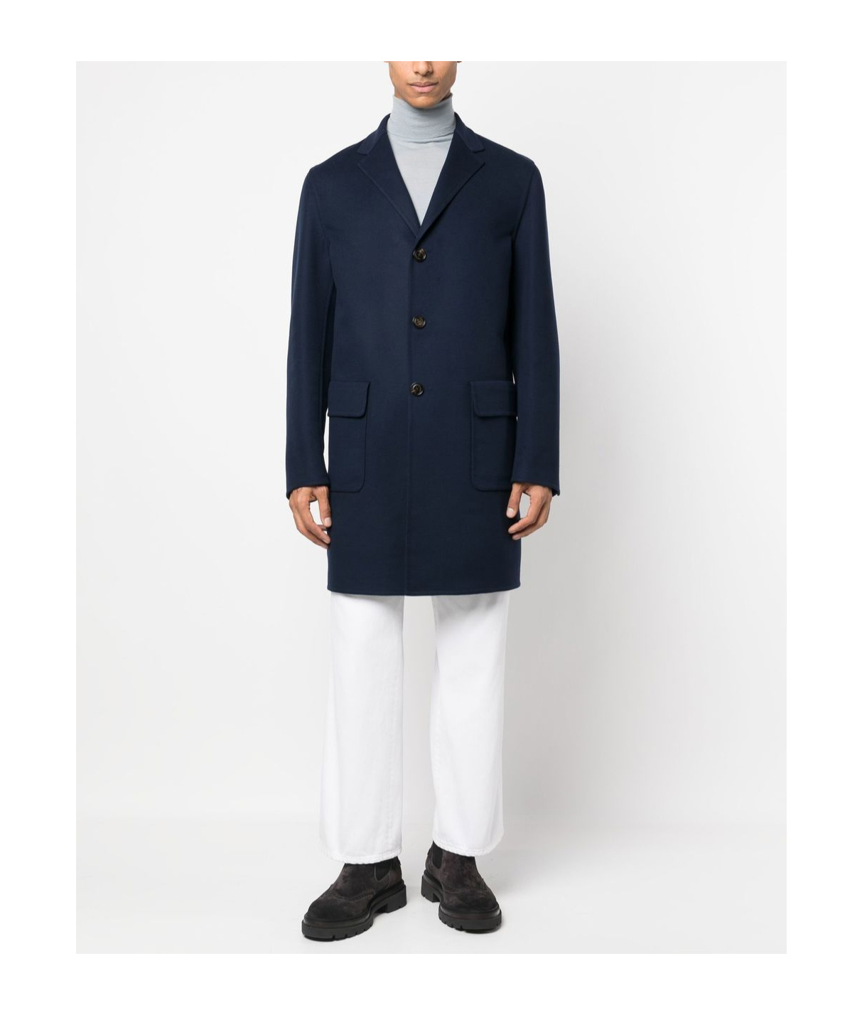 Colombo Long Sleeved Suit Jacket In Black
