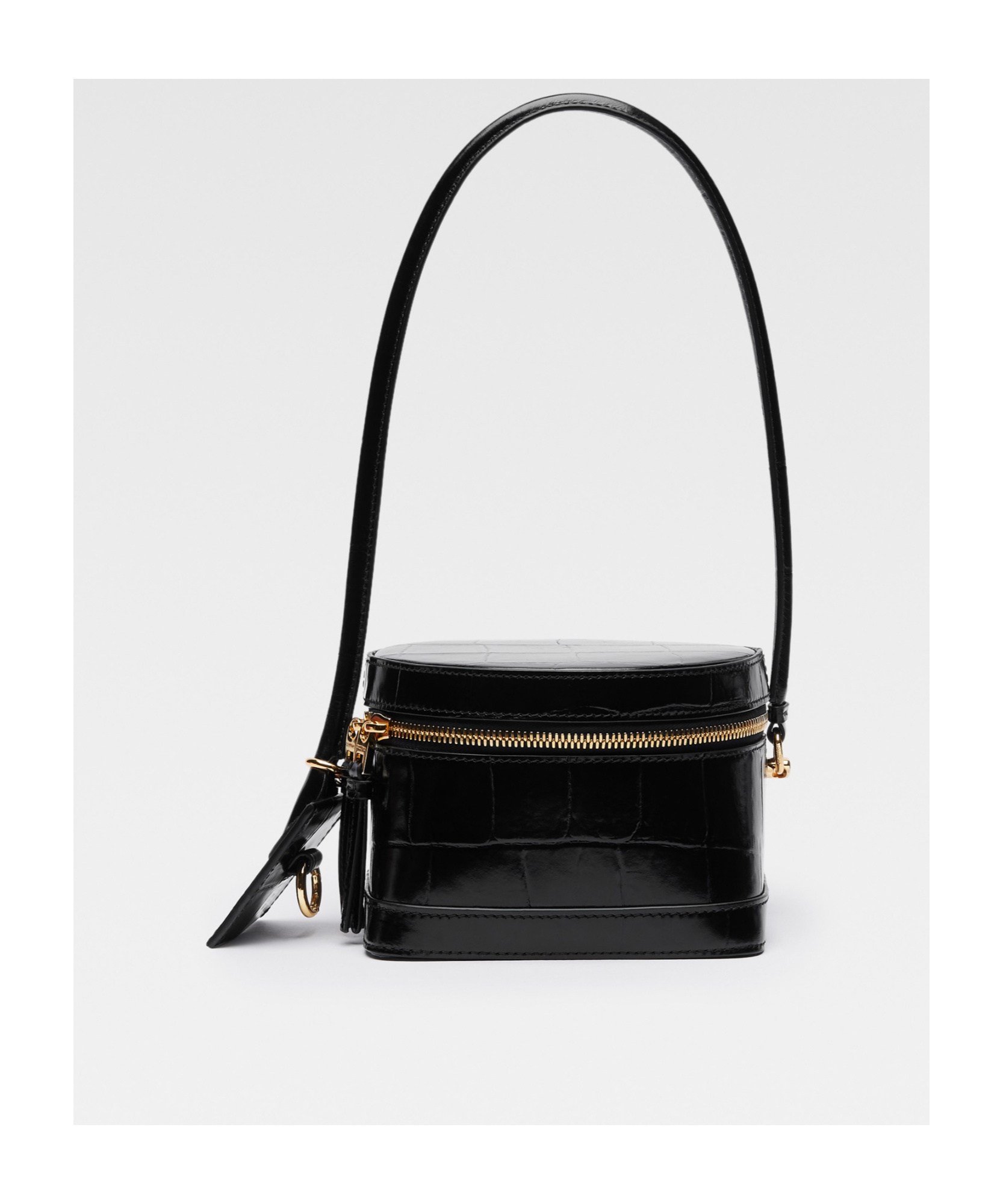 Jacquemus Logo Detailed Embossed Shoulder Bag In Black