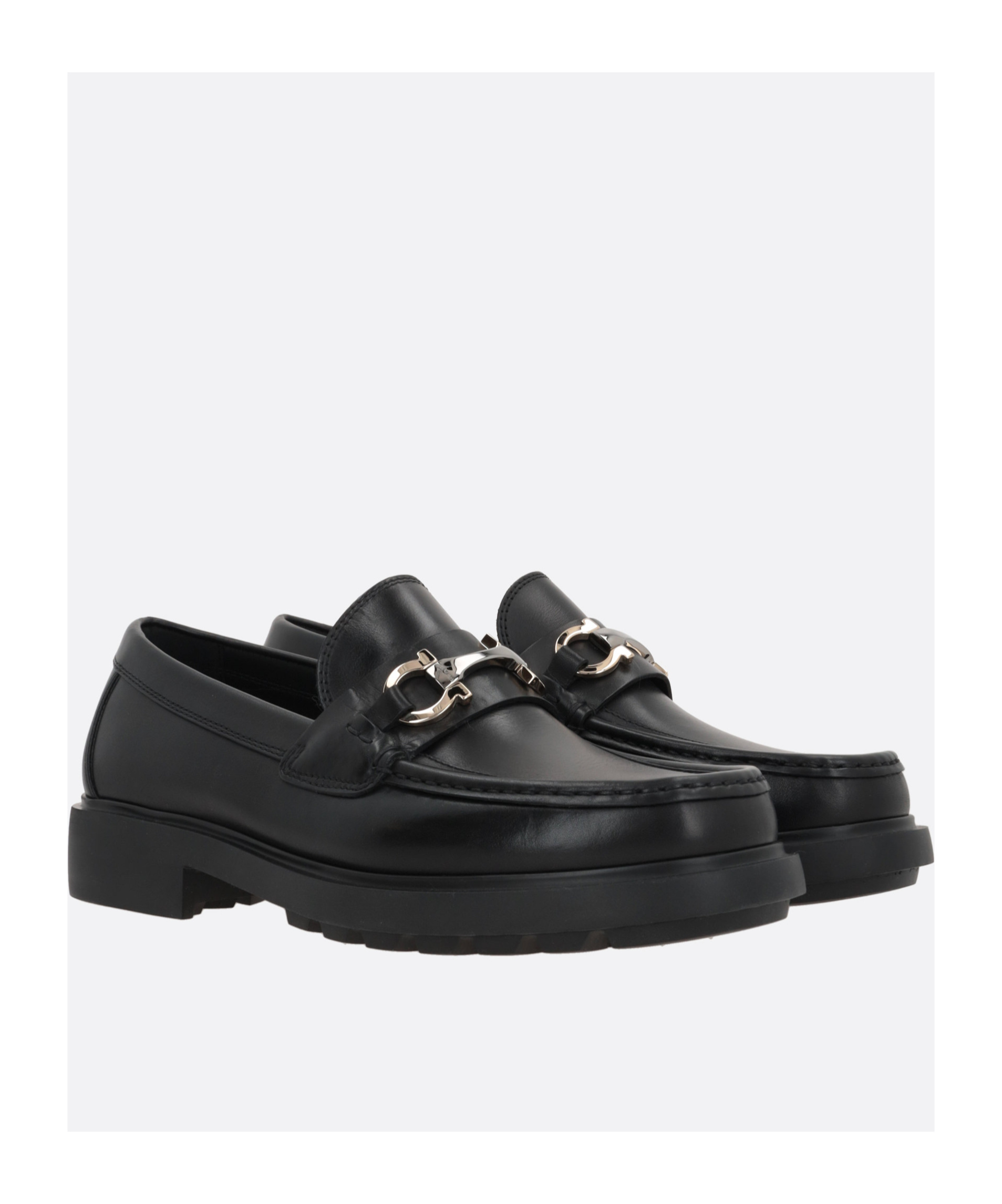 Ferragamo Elegant Douglas Loafers With Iconic Embellishment In Black