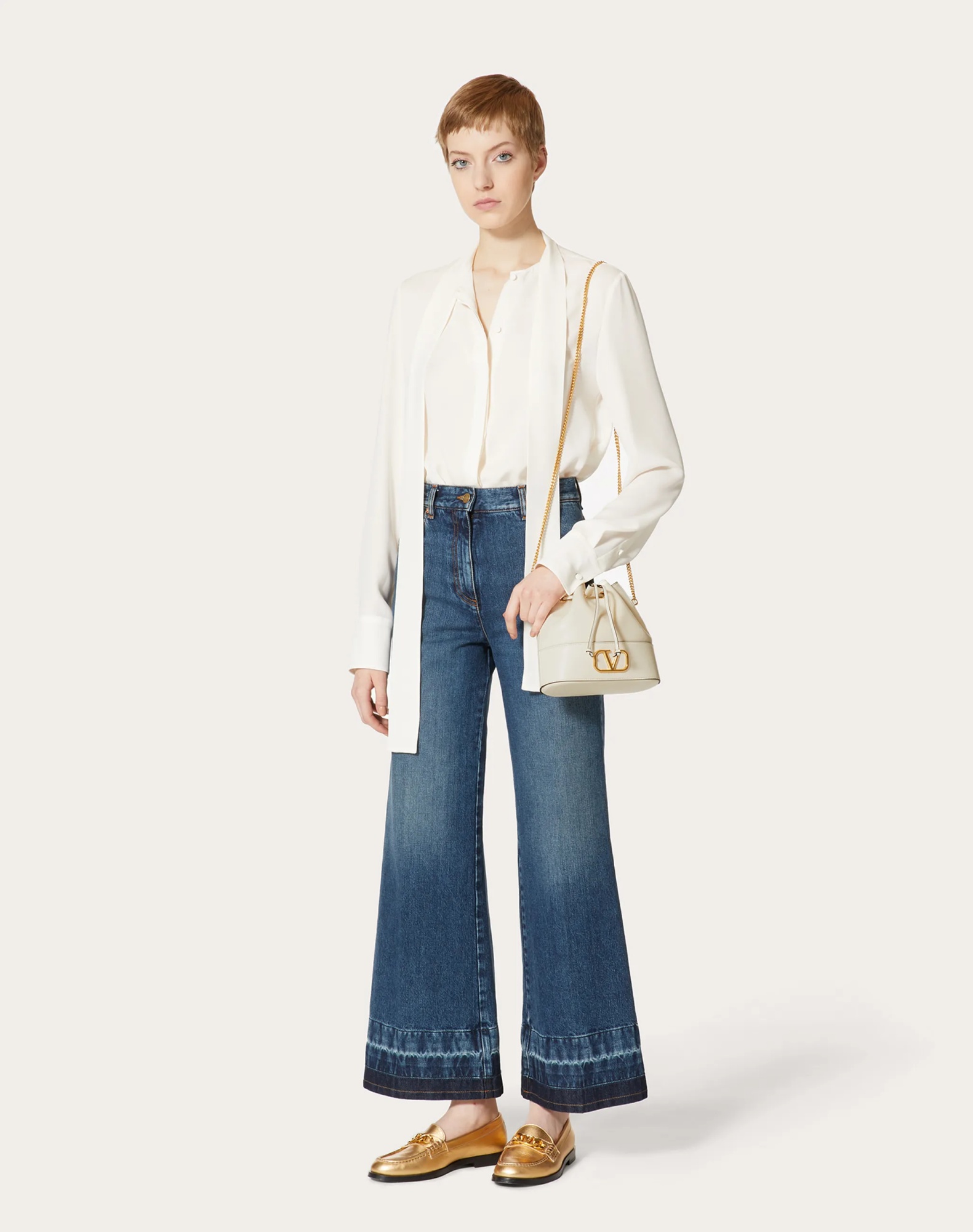 Valentino Garavani Mini Bucket Bag In Nappa With Vlogo Signature Chain Woman Light Ivory Uni In Nude