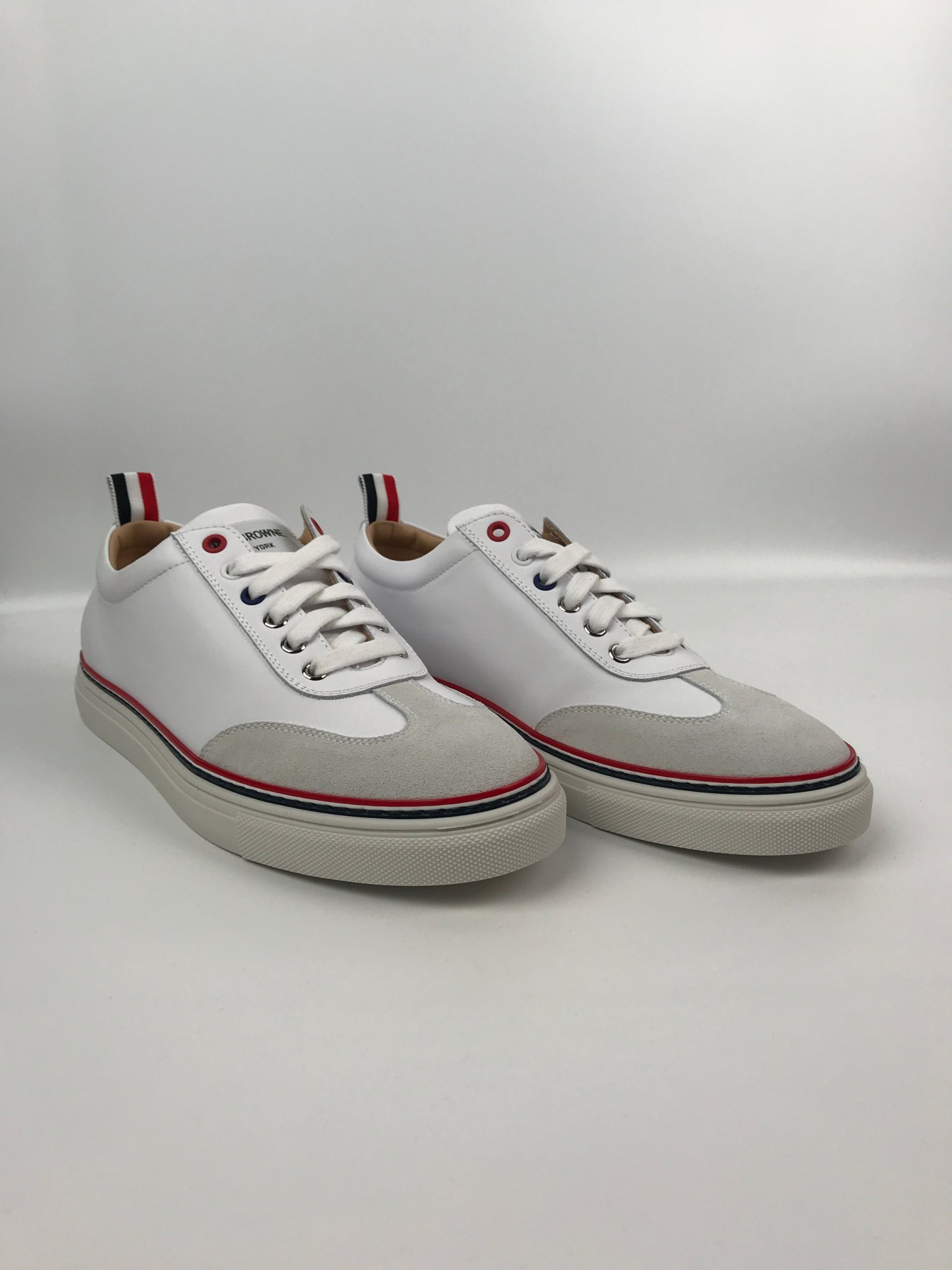Thom Browne Low-top Leather Sneakers In White