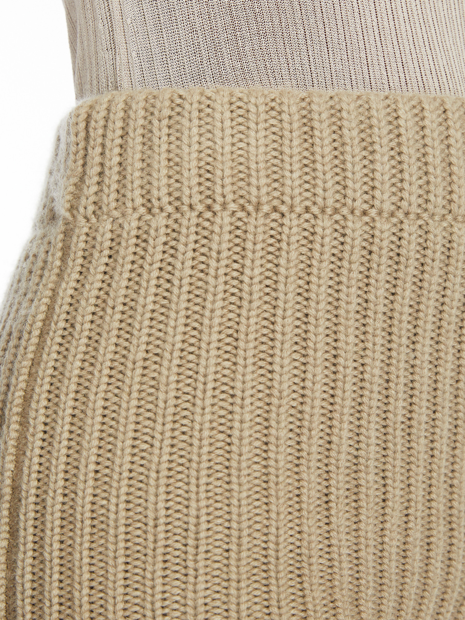 Max Mara Ribbed Fisherman's Knit Cotton Shorts In Nude