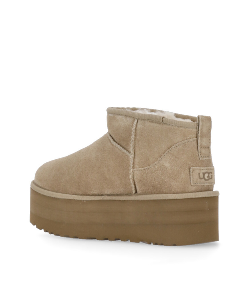 UGG LOGO BOOTS 