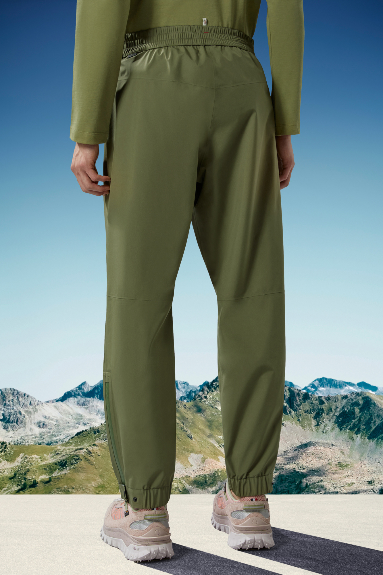 Moncler Mid-rise Tapered Performance Trousers In Green
