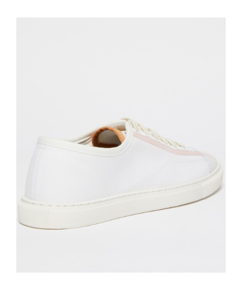 Weekend Max Mara Front Strapped Low-top Casual Shoes In White