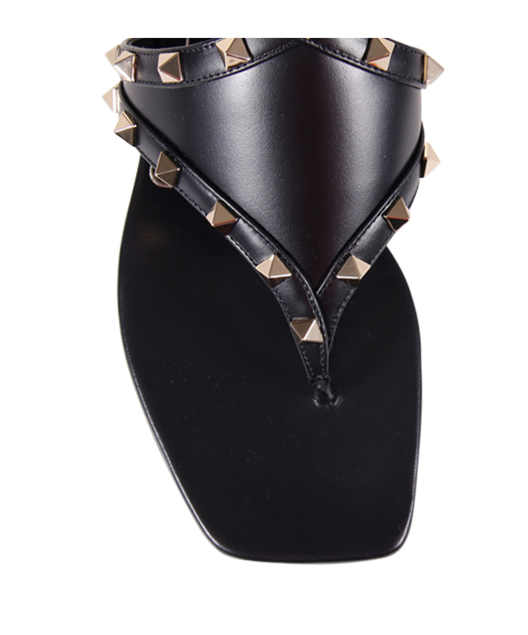 Valentino Rockstud Thong-strap Leather Sandals In Black