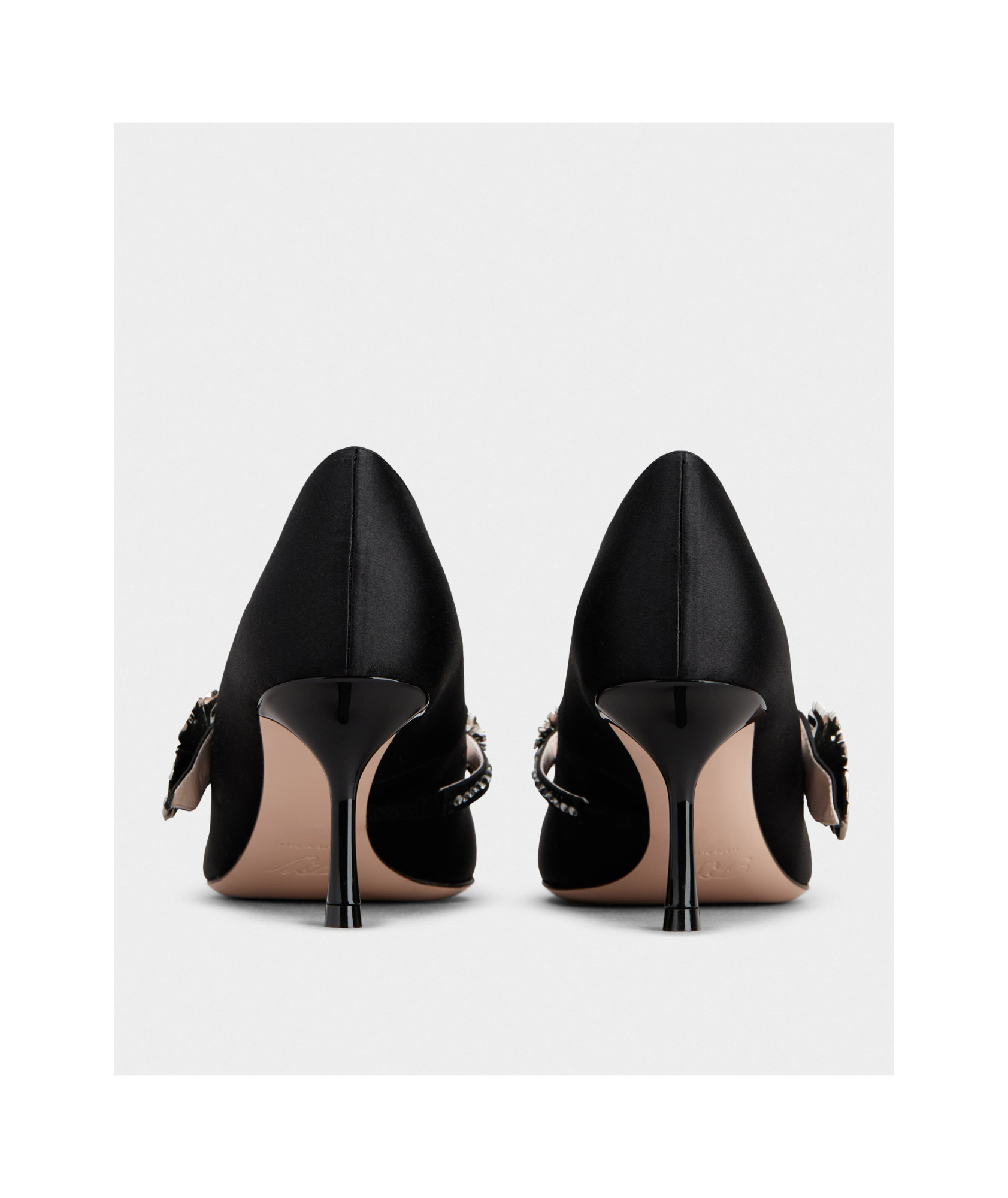 Roger Vivier Bouquet Drill-buckle High Heels In Black
