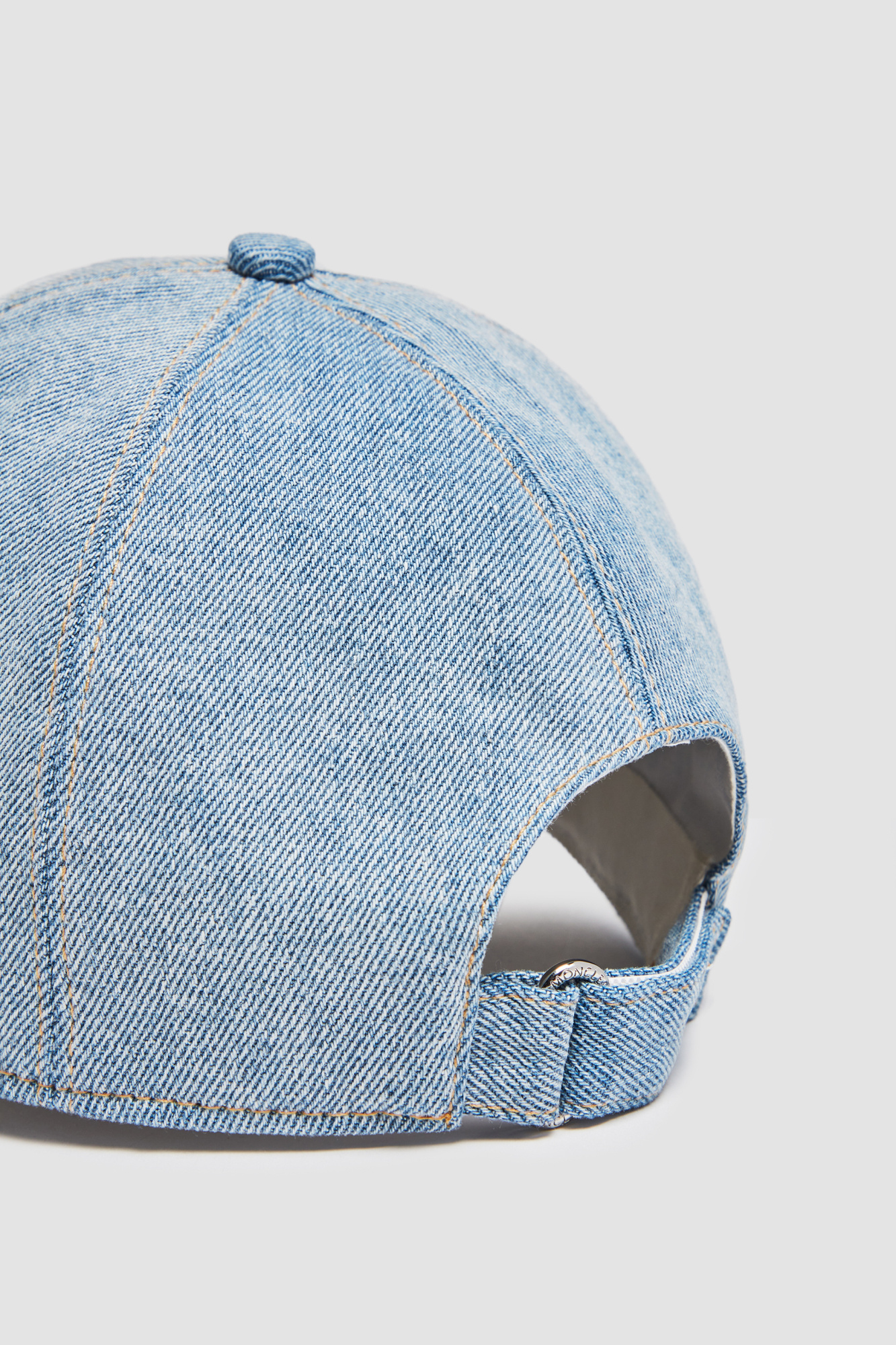 Moncler Logo-patch Denim Cap In Blue