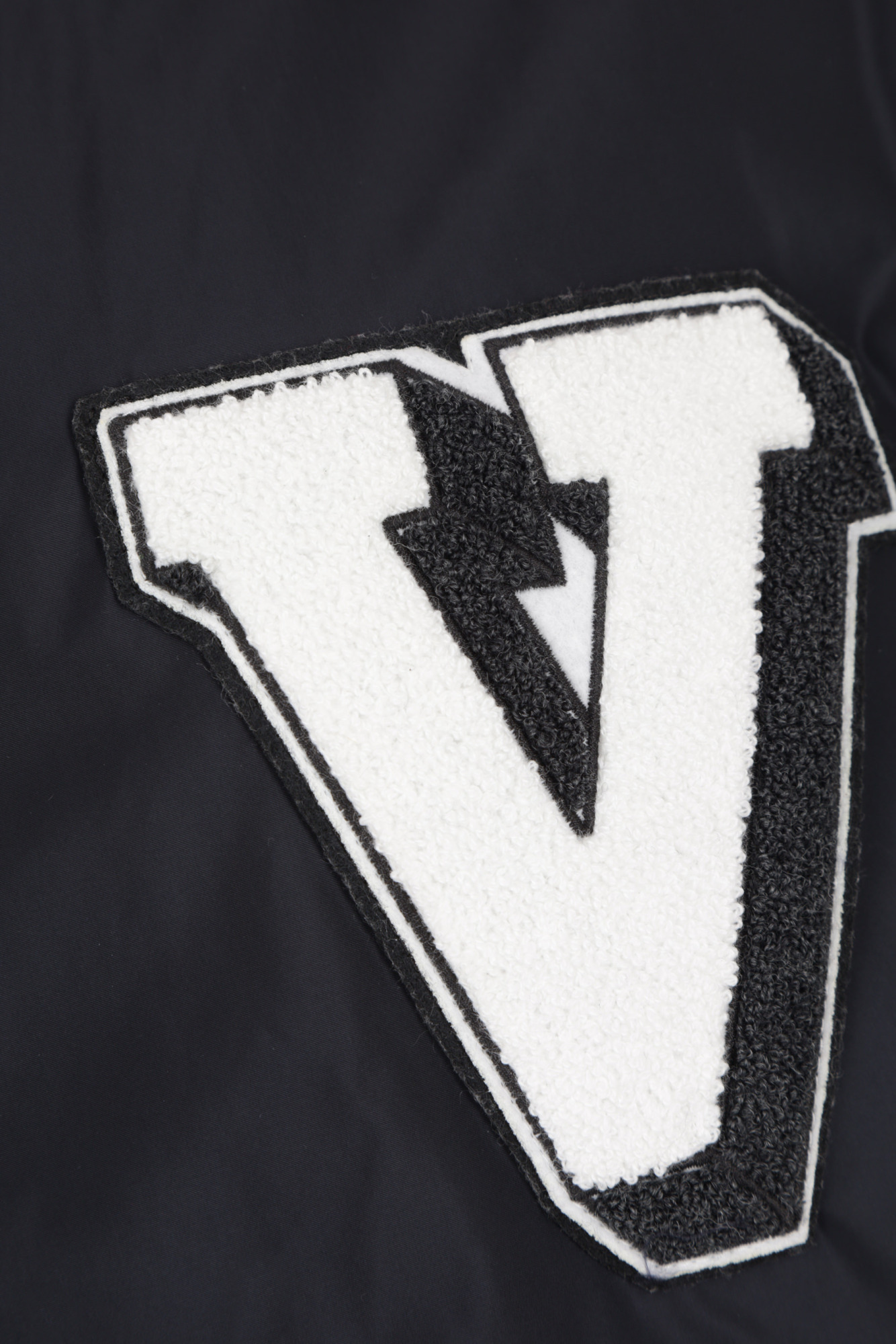 VALENTINO VALENTINO	ZIP-UP LONG-SLEEVED HOODED JACKET