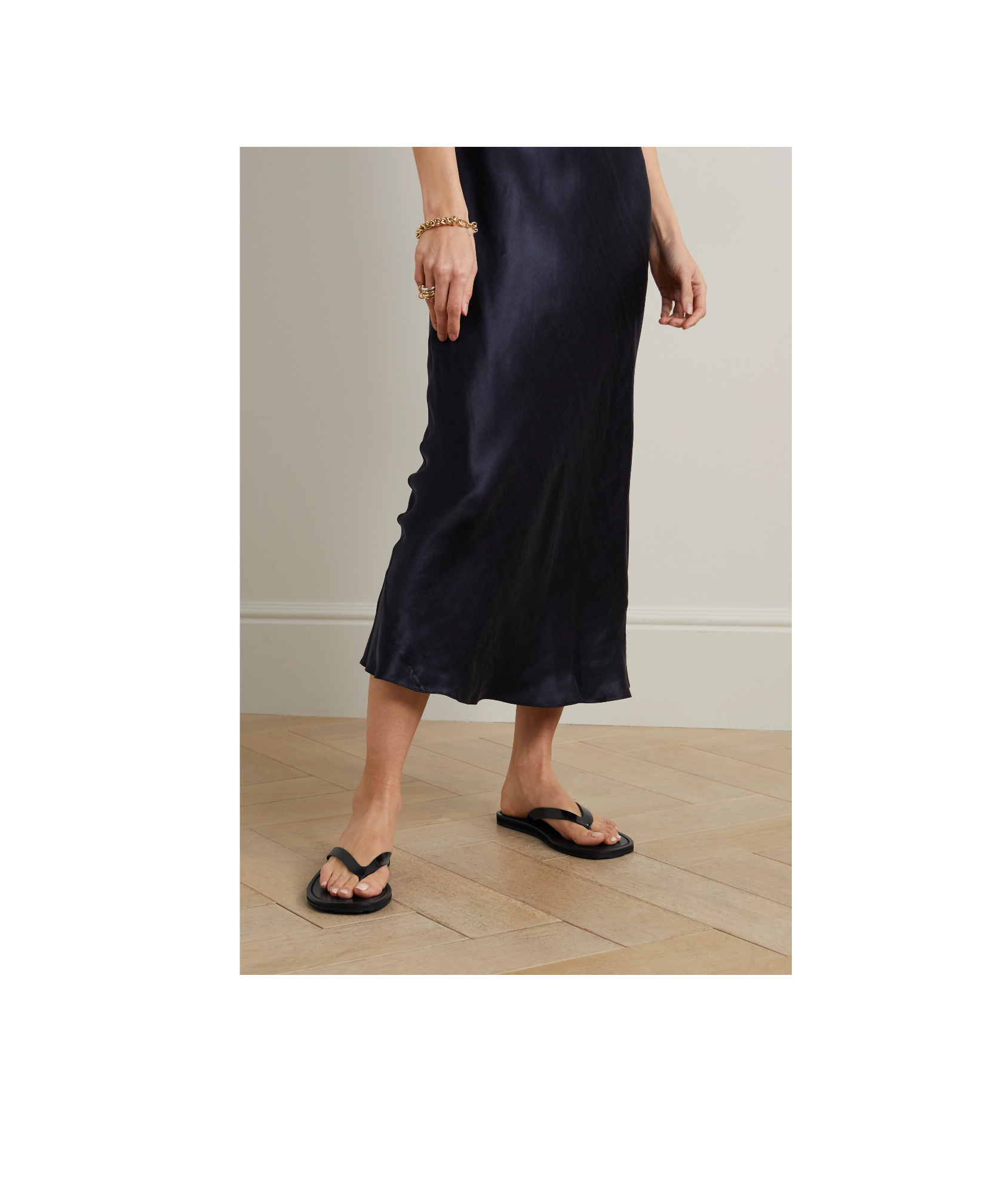 Shop The Row Thong-strap Leather Flip Flops In Black