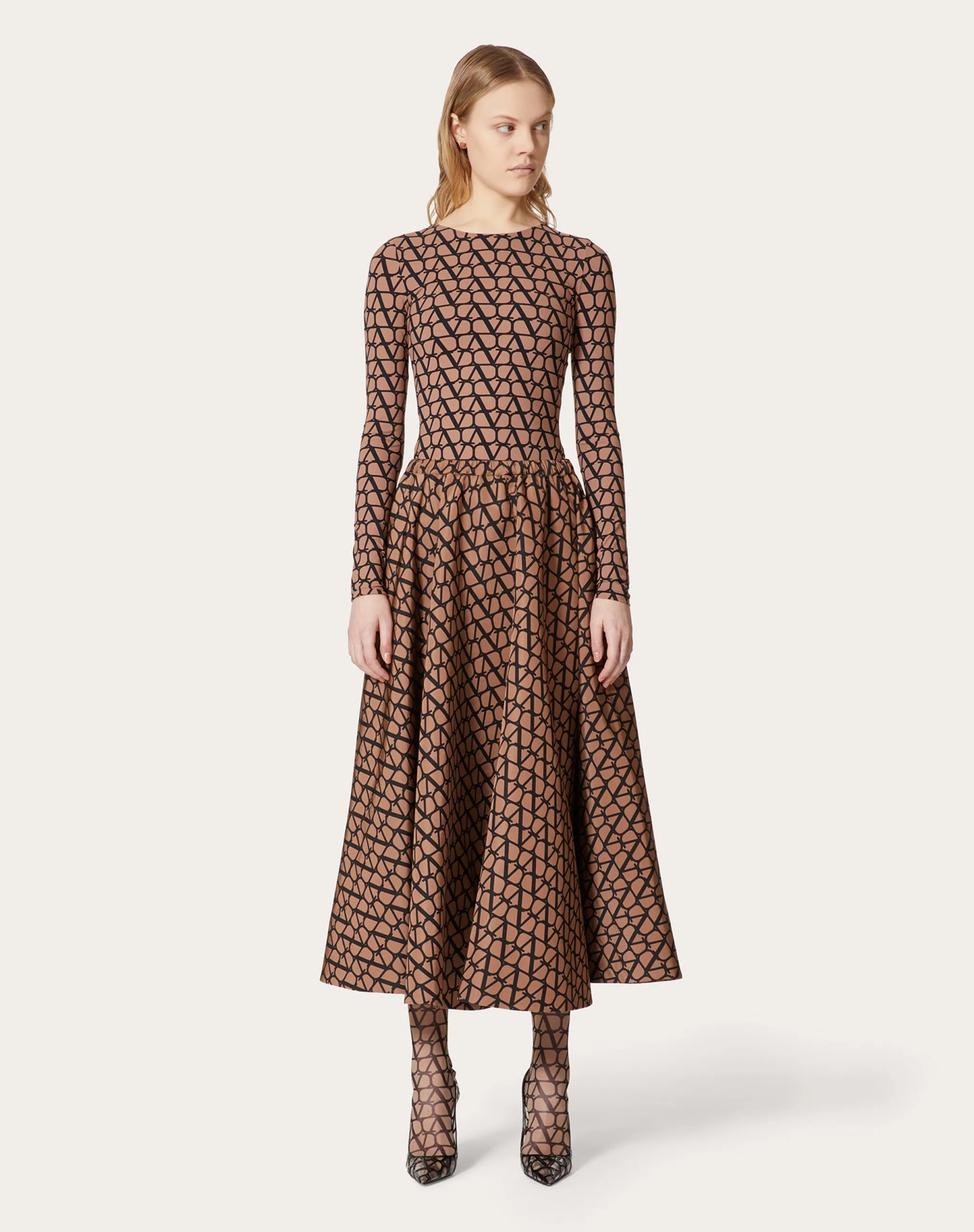 Valentino Logo-print Tights In Brown