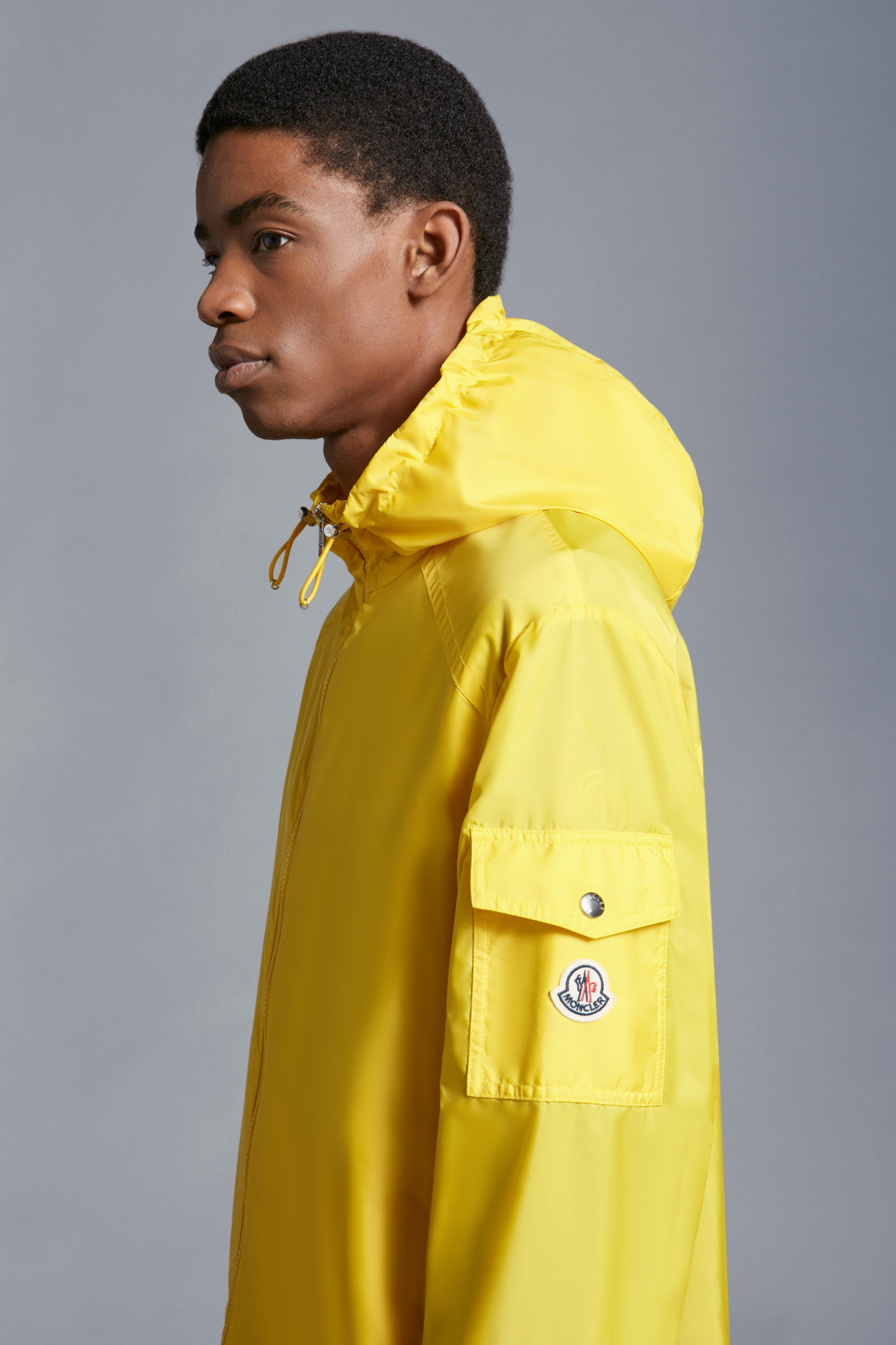 Moncler Etiache Logo-patch Jacket In Yellow