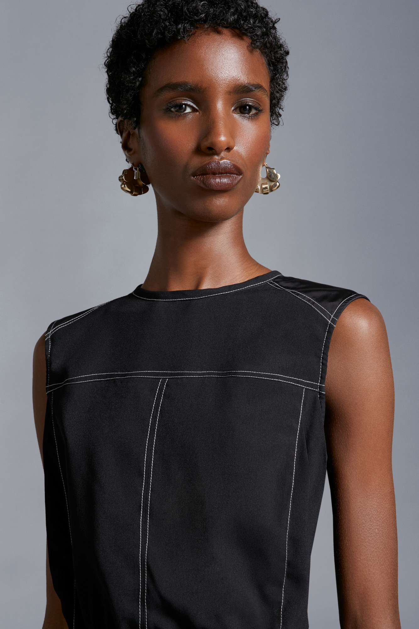 Moncler Draw The Rope To Pull In The Waist Dress In Black