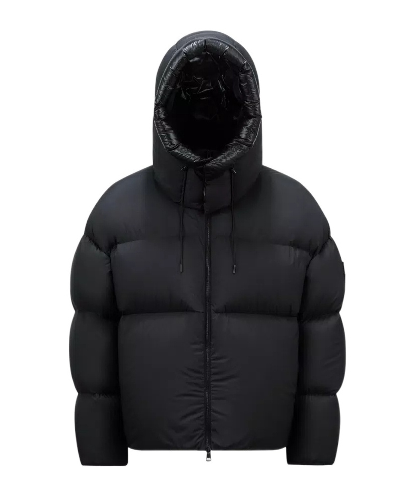Moncler Antila Logo Affixed Down Jacket In Black