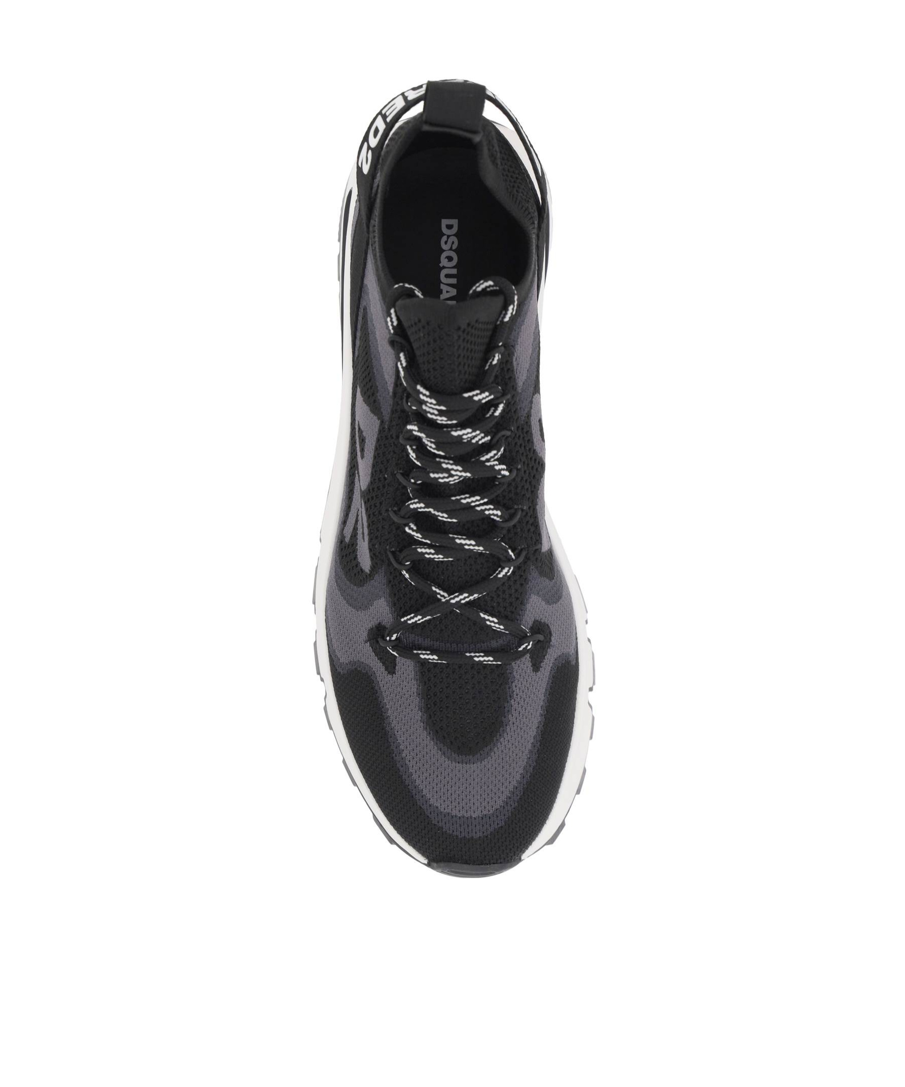Dsquared2 Run Ds2 Sneakers In Black