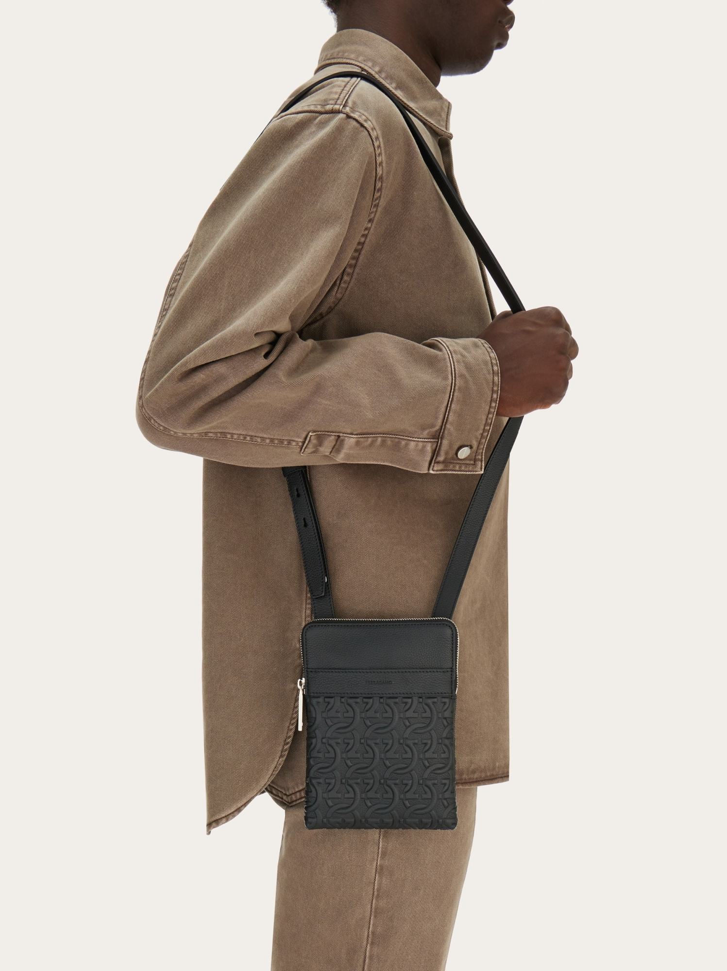 Ferragamo Gancini Zipper Shoulder Bag In Black