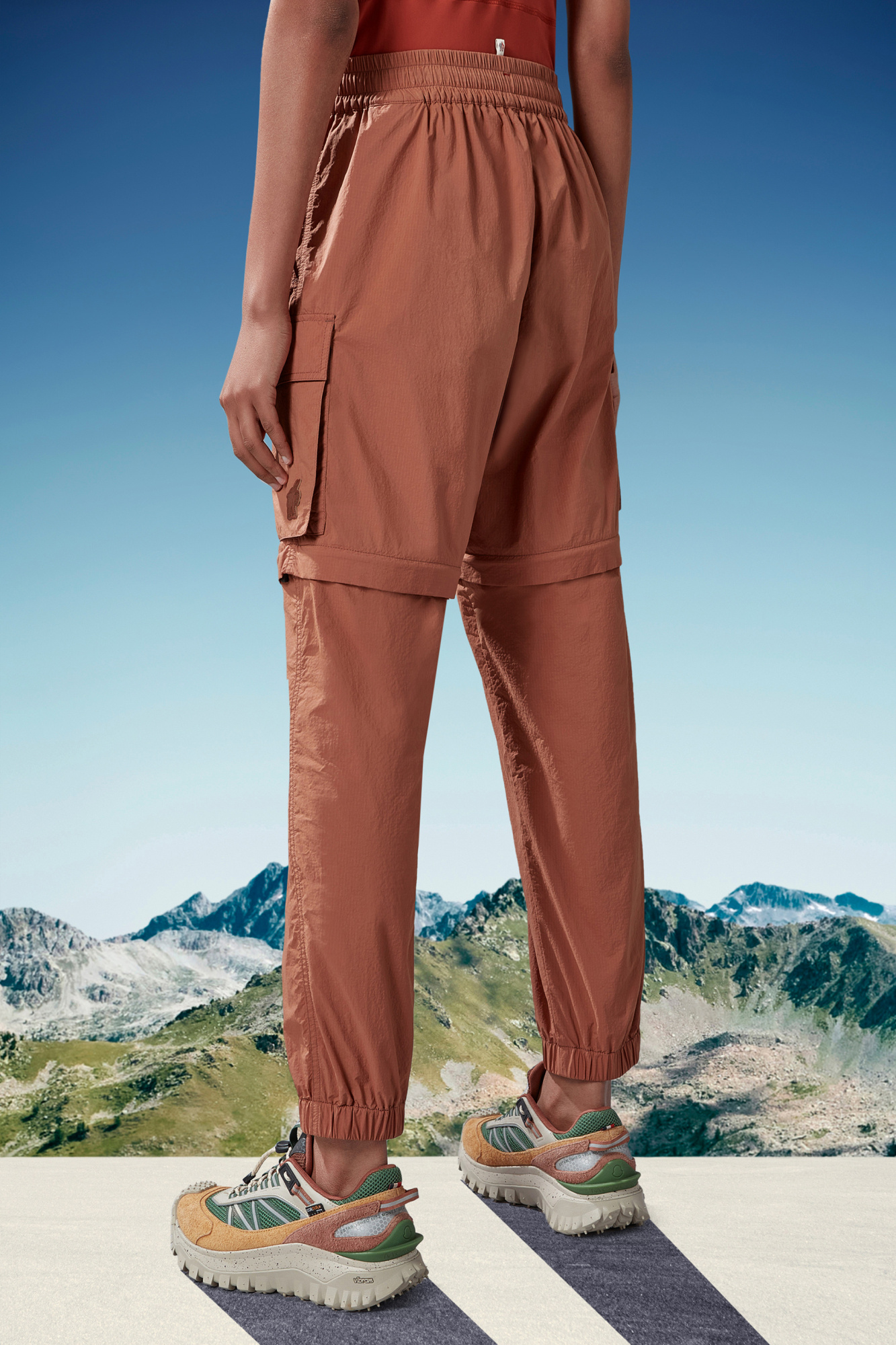 Moncler Grenoble Pocket Detailed Cargo Trousers In Brown