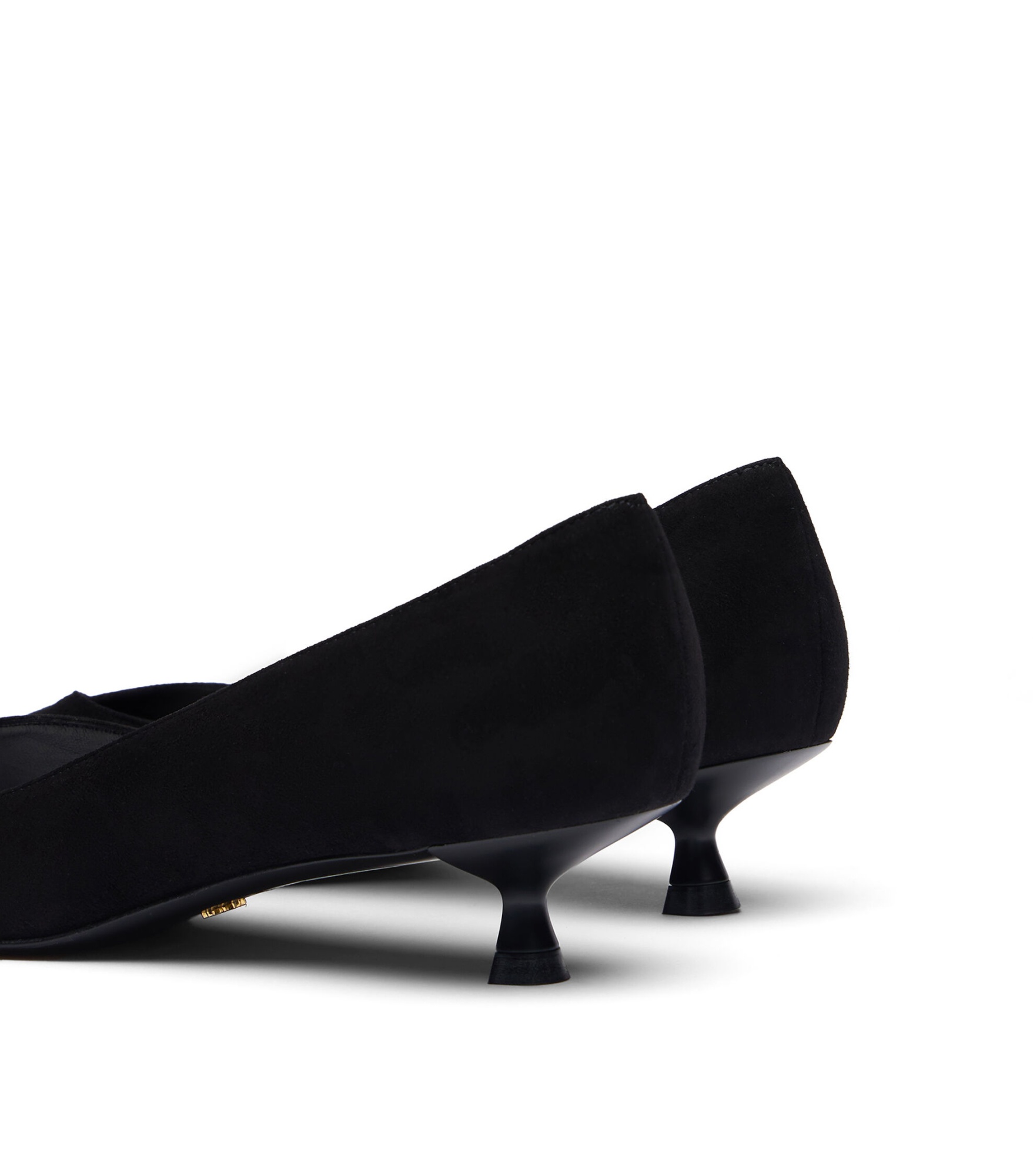 Stuart Weitzman 35mm Eva Suede Pumps In Black