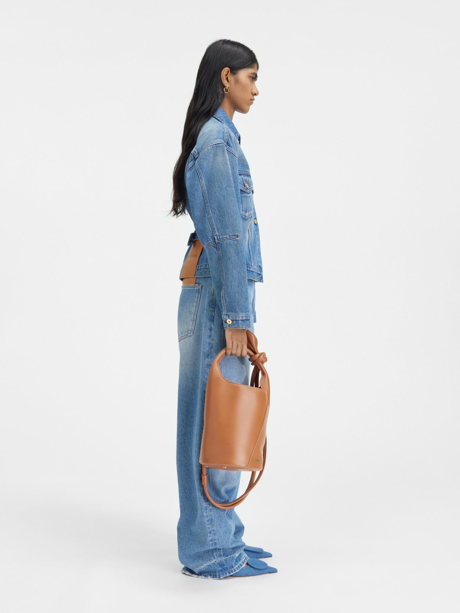 Jacquemus Long-sleeved Denim Jacket In Blue