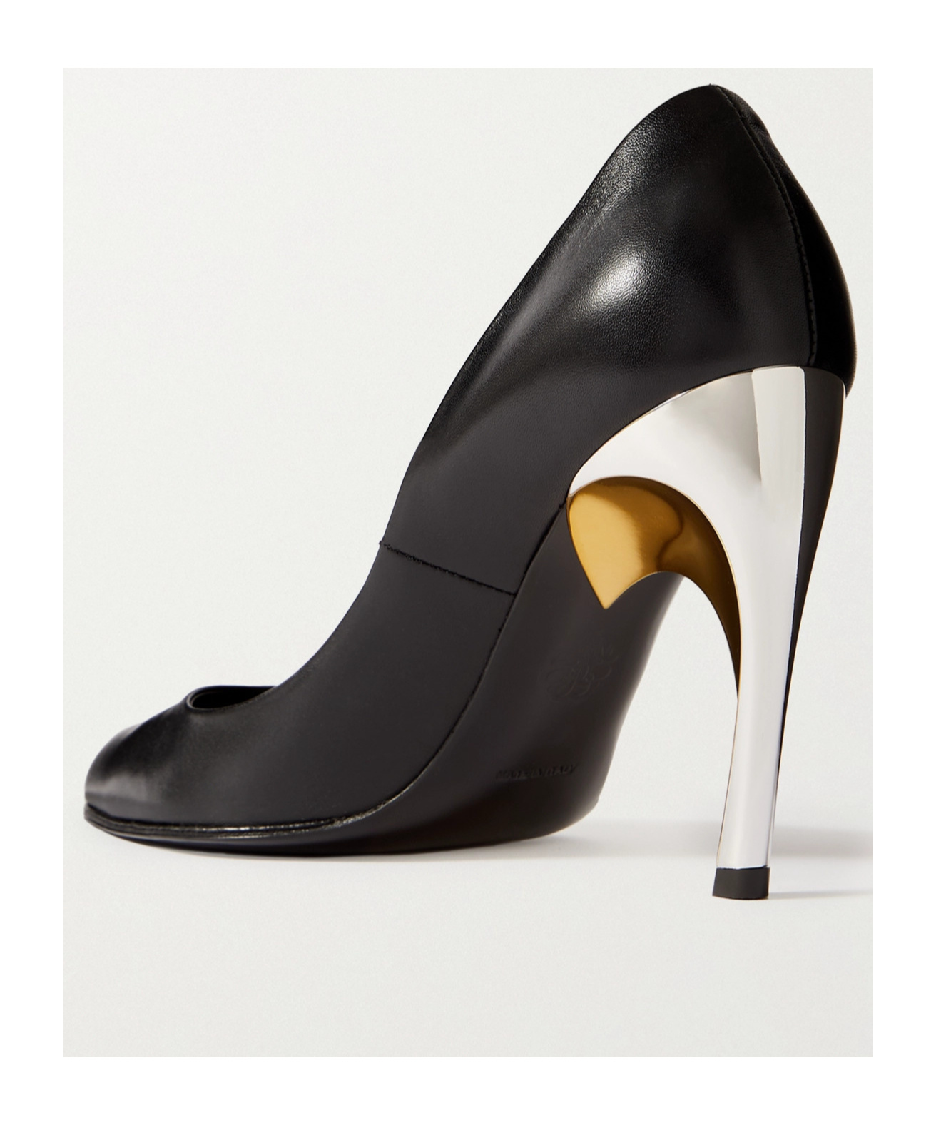Alexander Mcqueen Alexander Mc Queen "armadillo" Pumps In Black