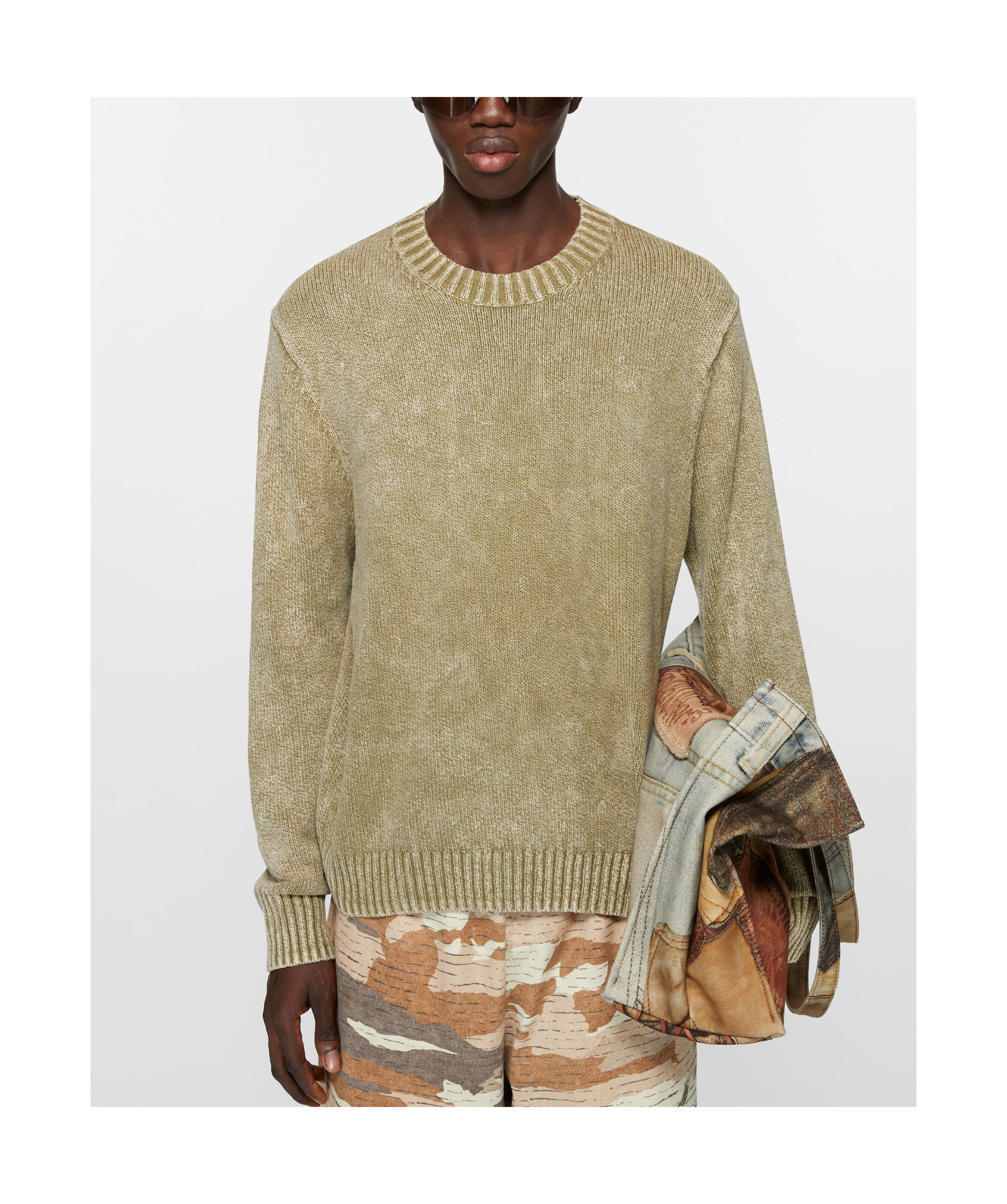 Shop Acne Studios Embroidered-logo Jumper In Green