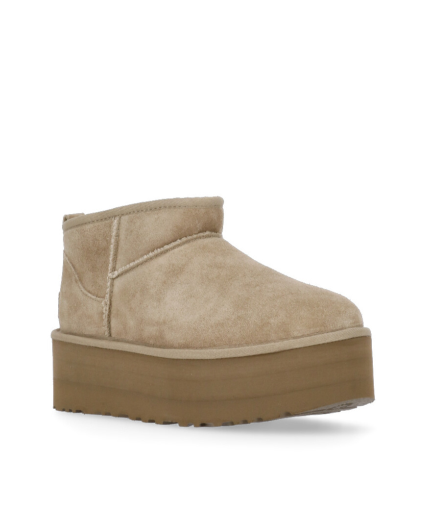 UGG LOGO BOOTS 