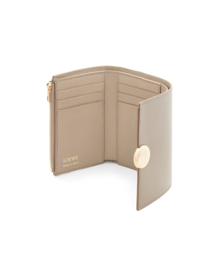 Loewe Logo Detailed Fold In Nude