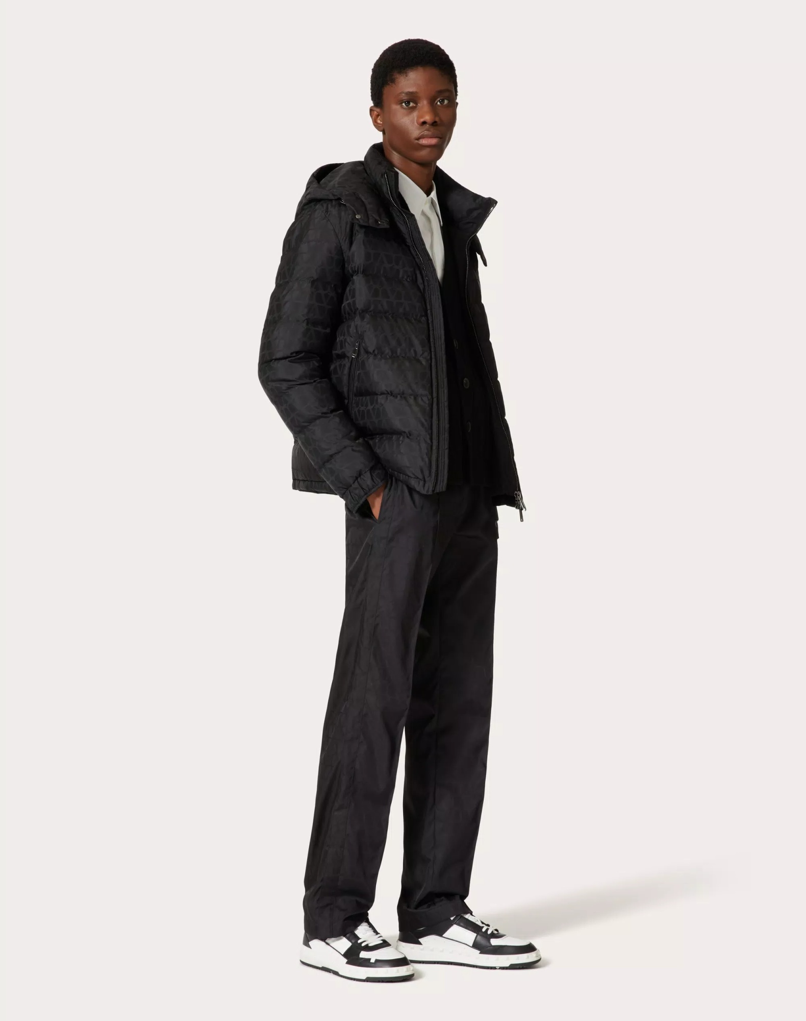 Valentino Toile Iconographe Padded Down Jacket In Black