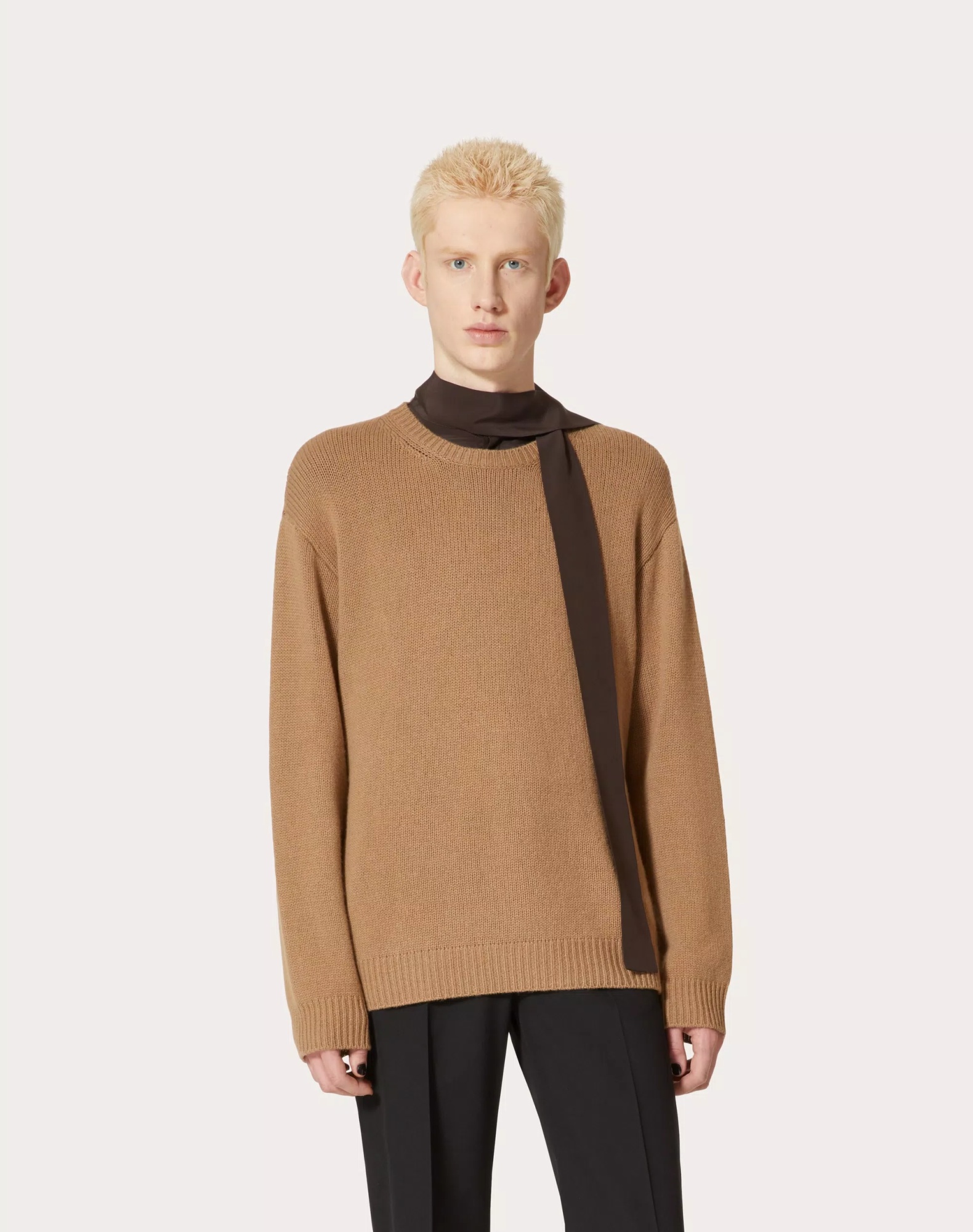 Valentino Cashmere Crewneck Jumper With Stud In Brown