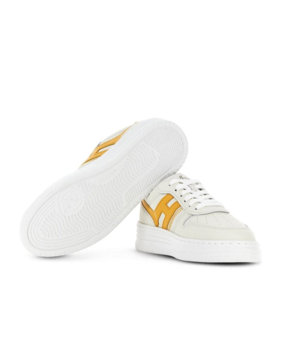 Hogan Sneakers With Perforated Toe Box And Contrasting Accents In White
