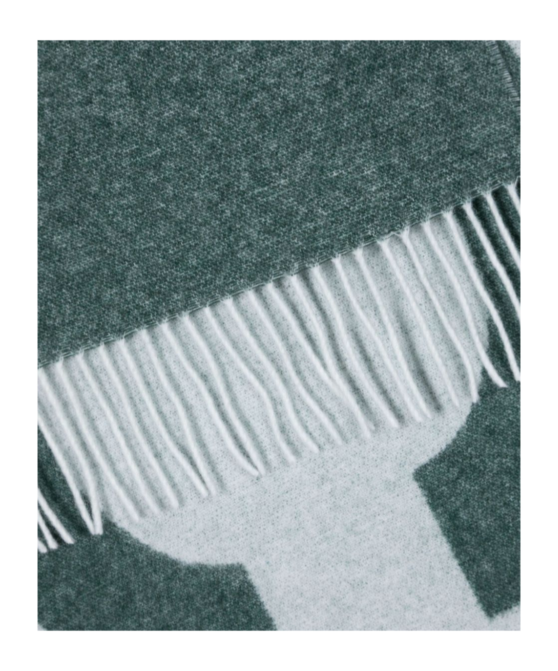 Apc Intarsia-knit Logo Scarf In Green