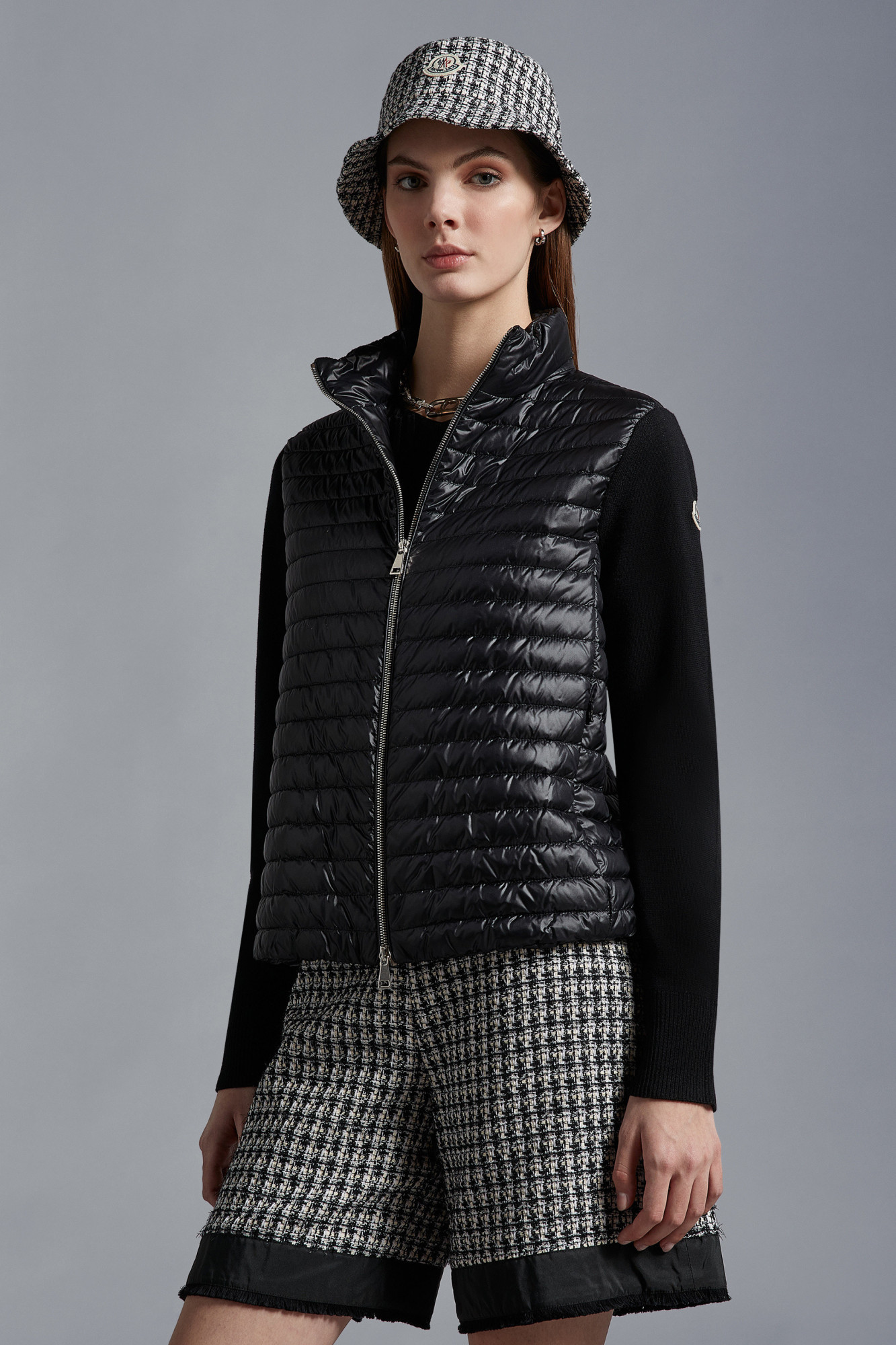 Moncler Contrasting-sleeve Padded Jacket In Black