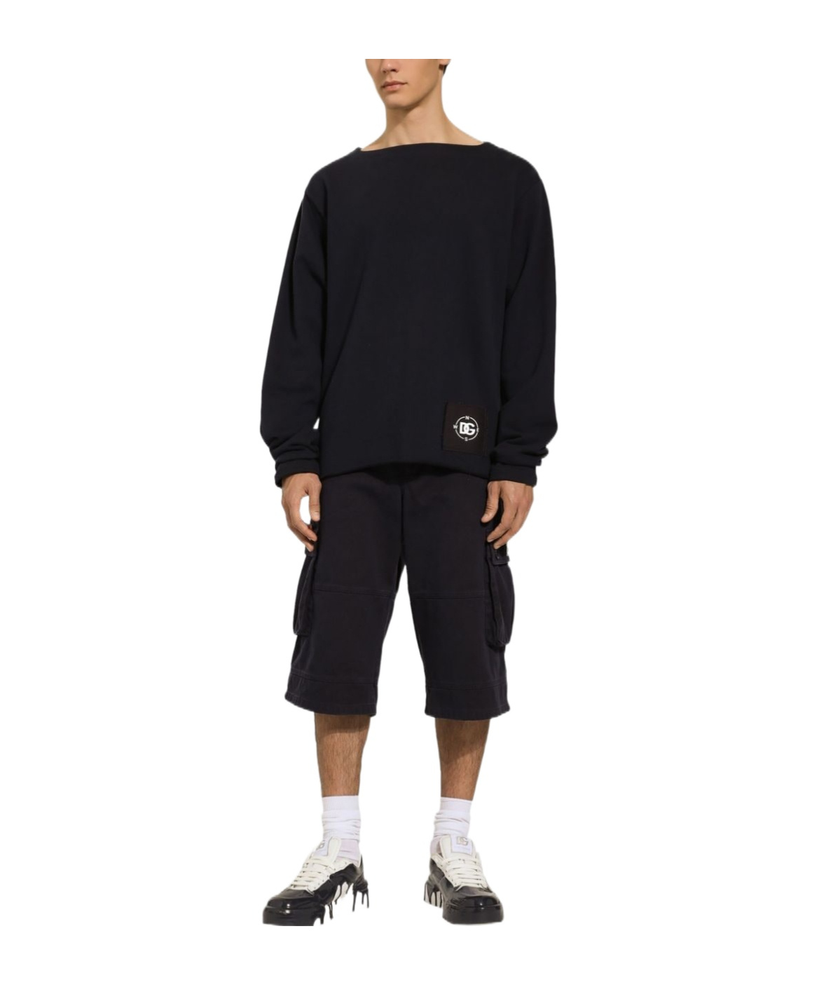Dolce & Gabbana Dolce Gabbana Logo Plaque Cargo Shorts In Black