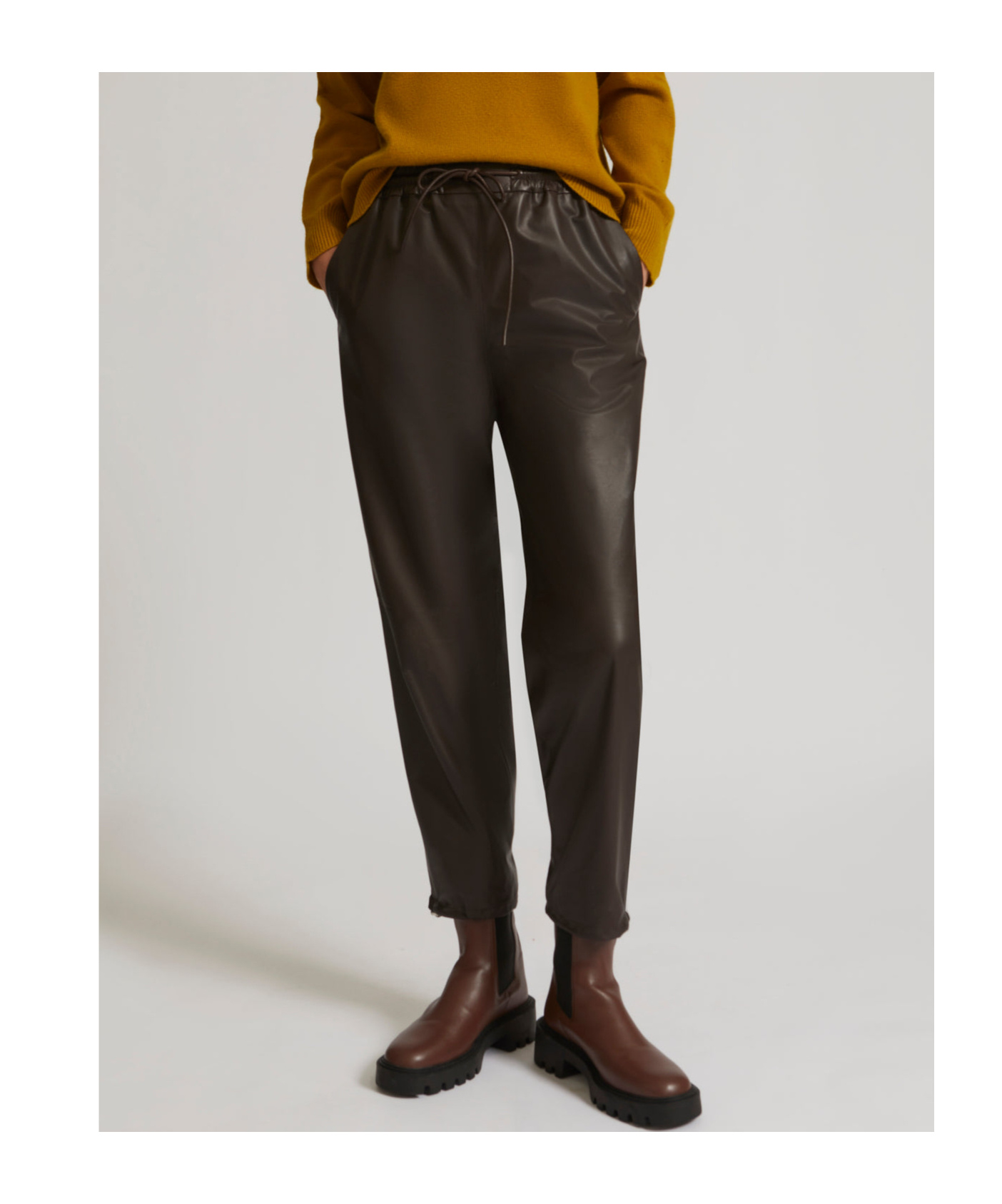Yves Salomon Drawstring Casual Trousers In Black