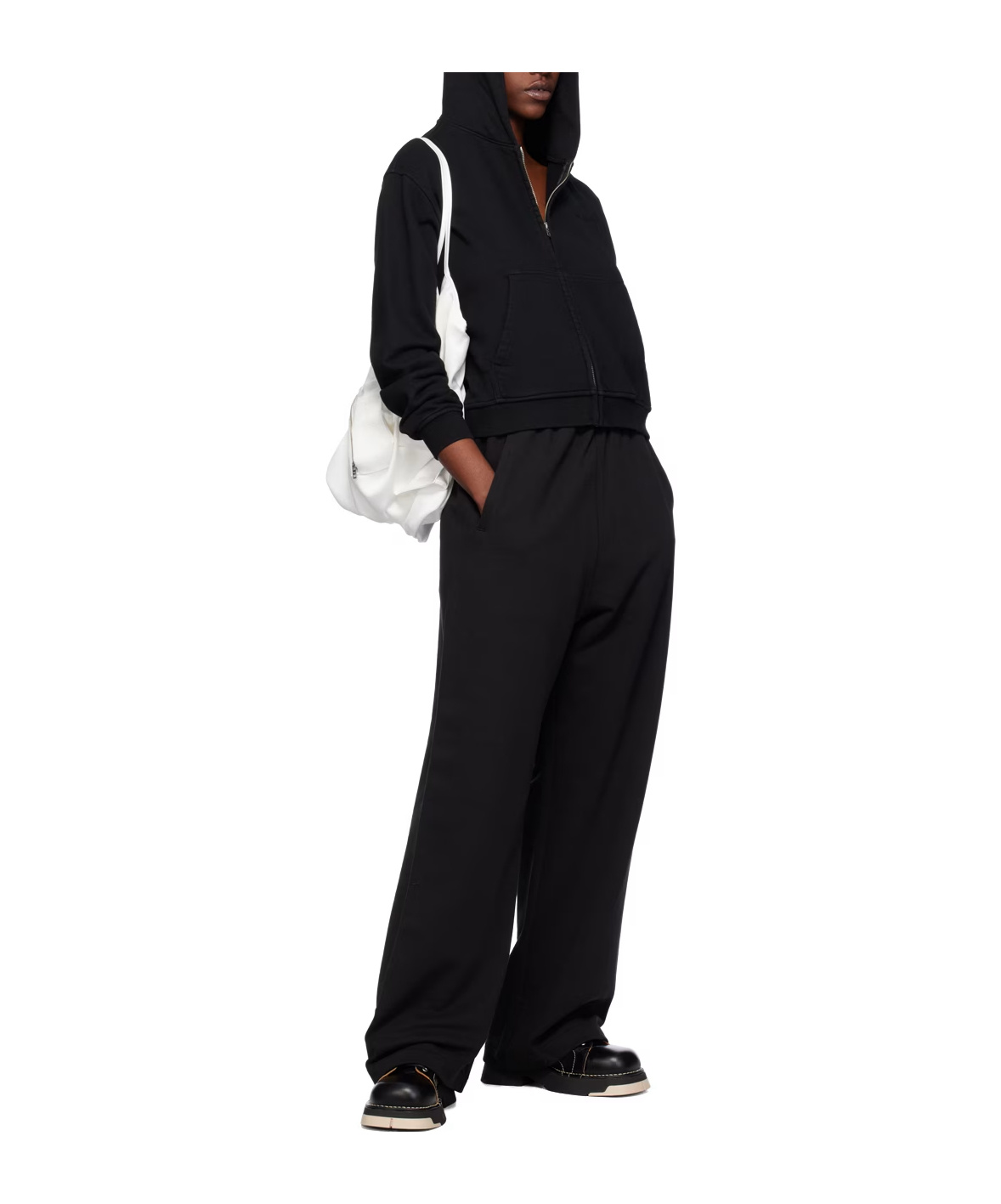 We11 Done Loose Fit Pleated Detail Sweatpants In Black
