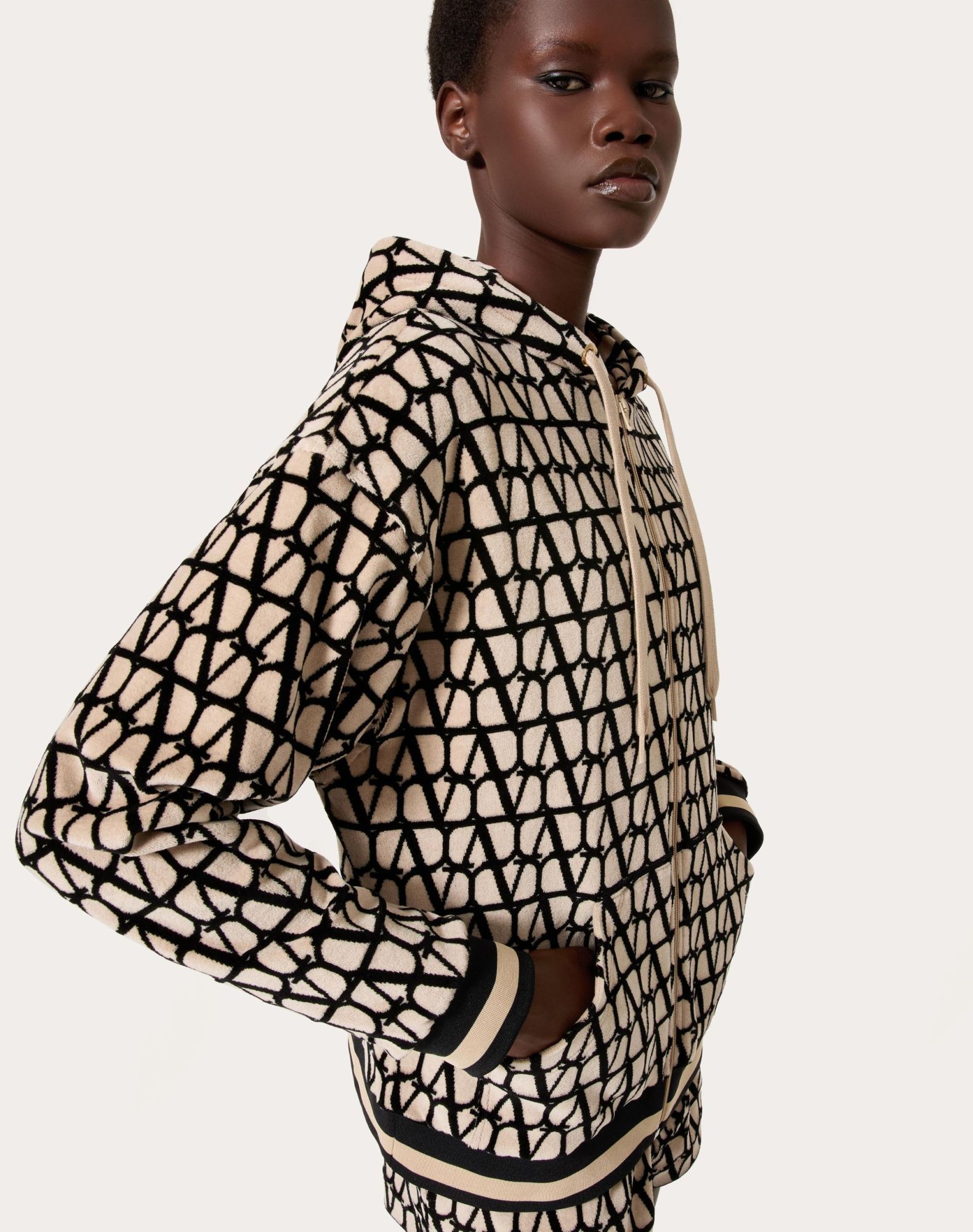 Valentino Toile Iconographe Zip-up Hoodie In Nude