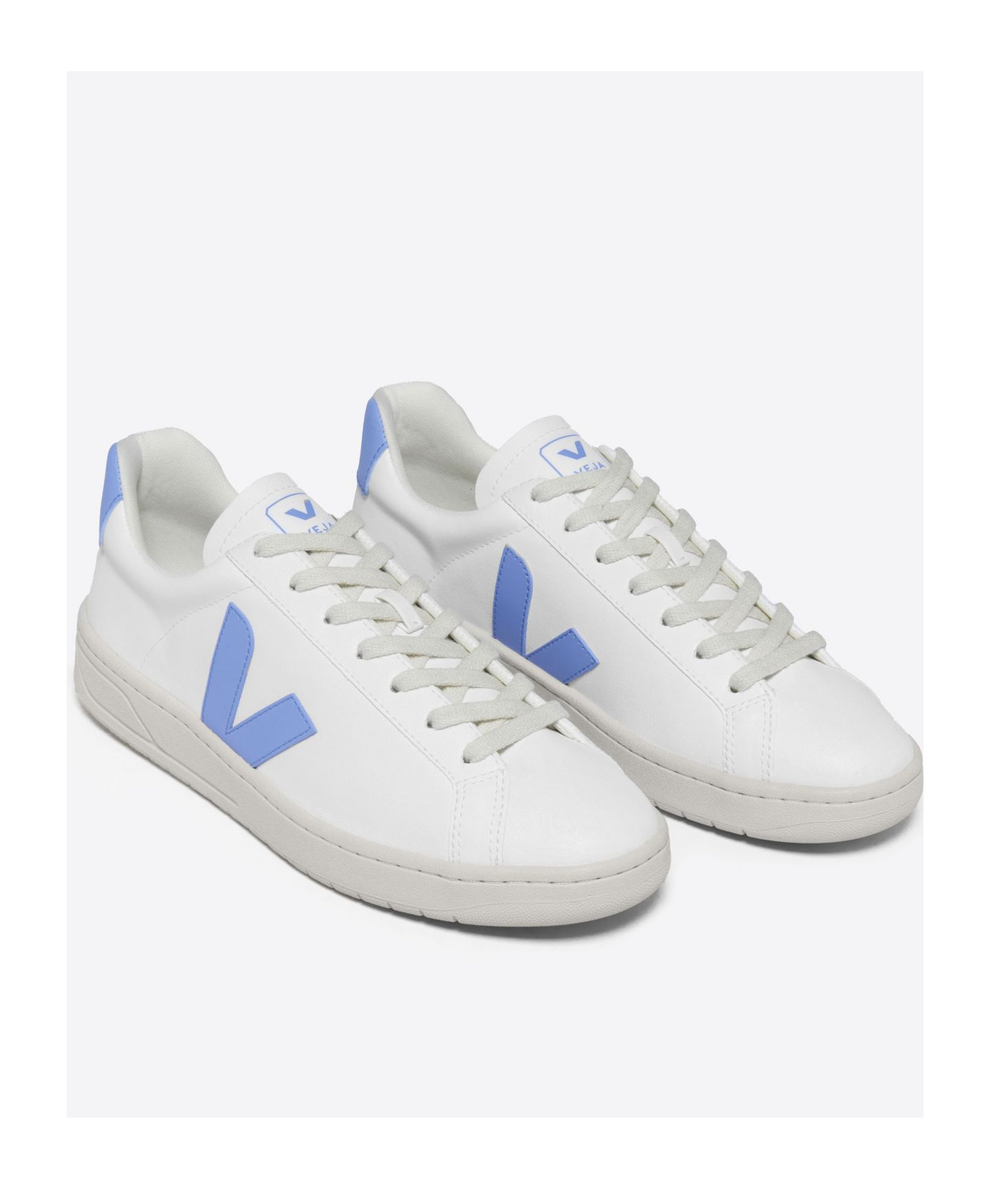 Veja Low-top Urca Sneakers In White