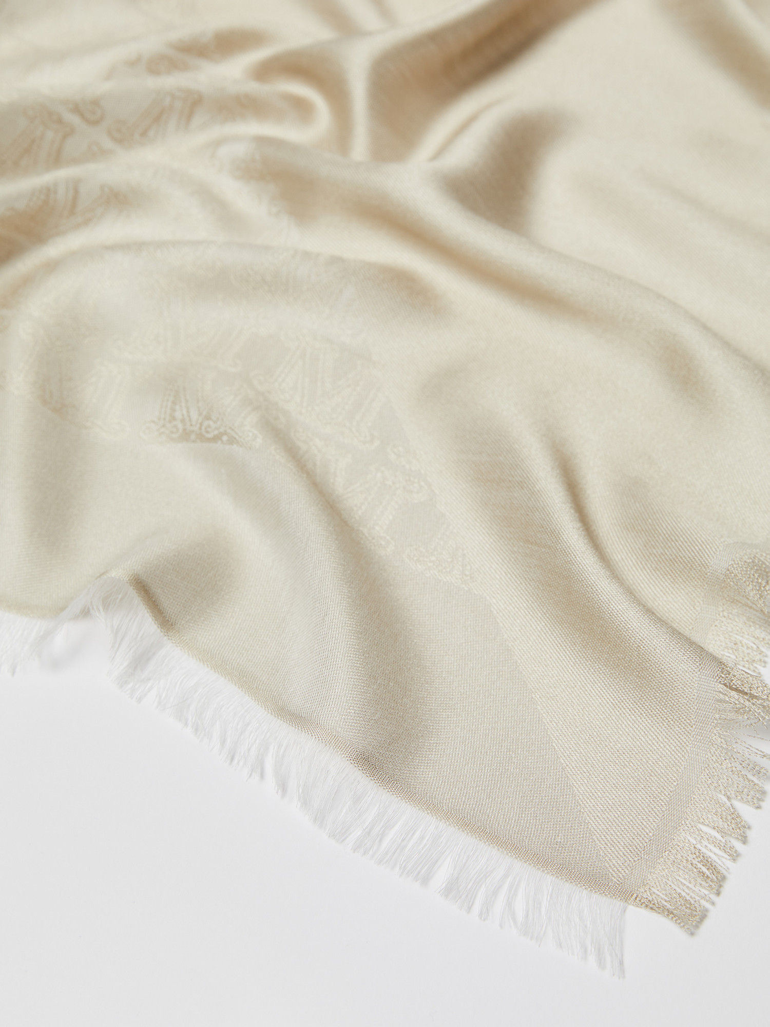 Max Mara Jacquard Scarf In White