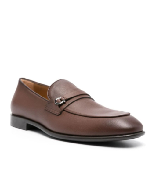 Ferragamo Gancini-ornament Leather Loafers In Brown
