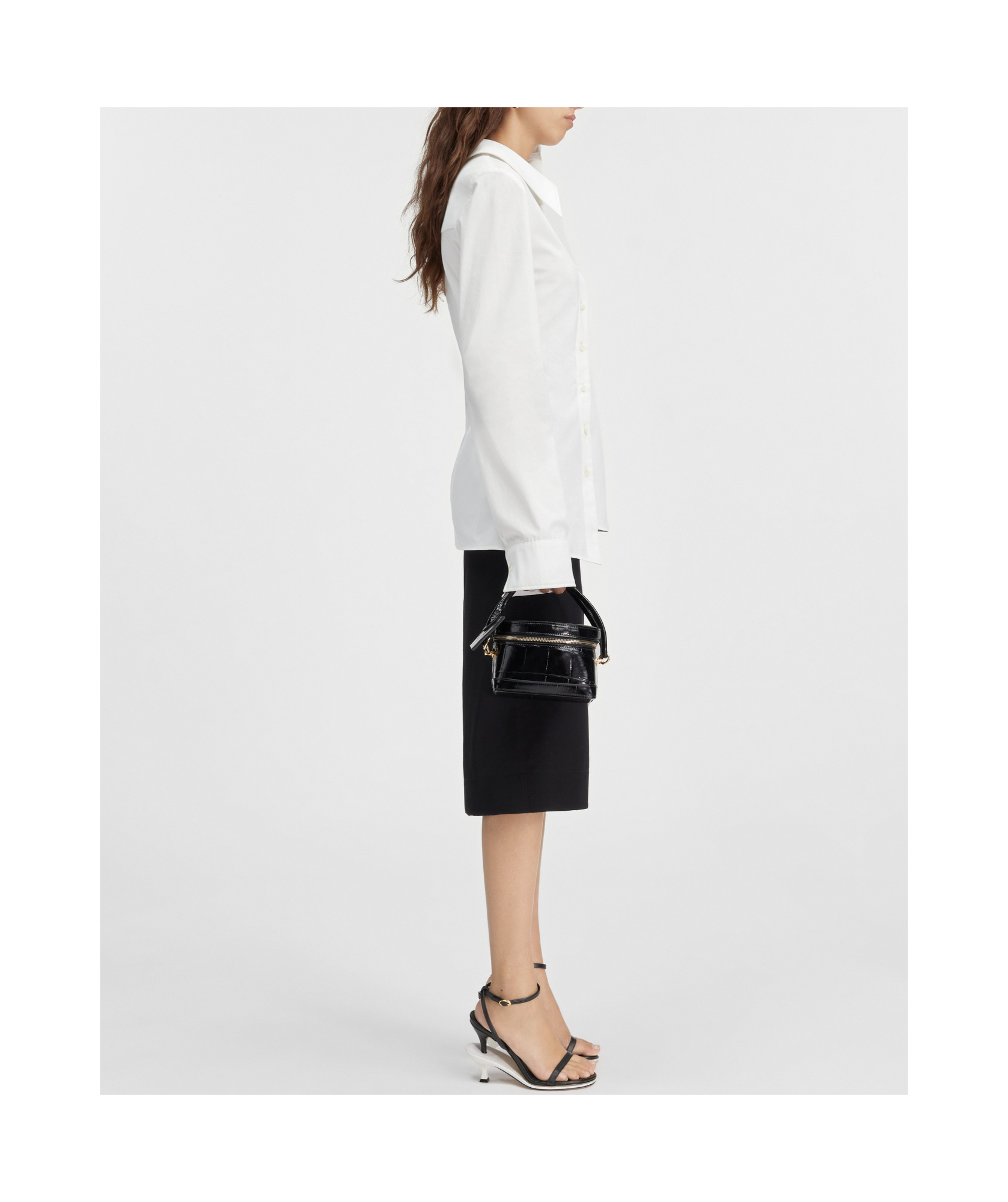 Jacquemus Pablo Asymmetric Button-up Shirt In White